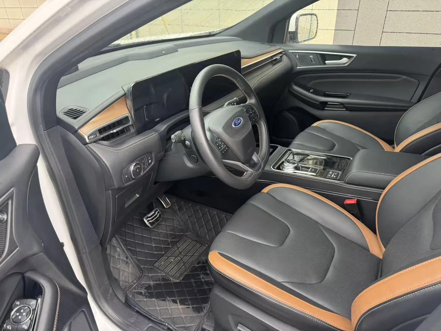 Ruijie 2021 PLUS EcoBoost 245 4-wheel drive Zunrui 7-seat 4