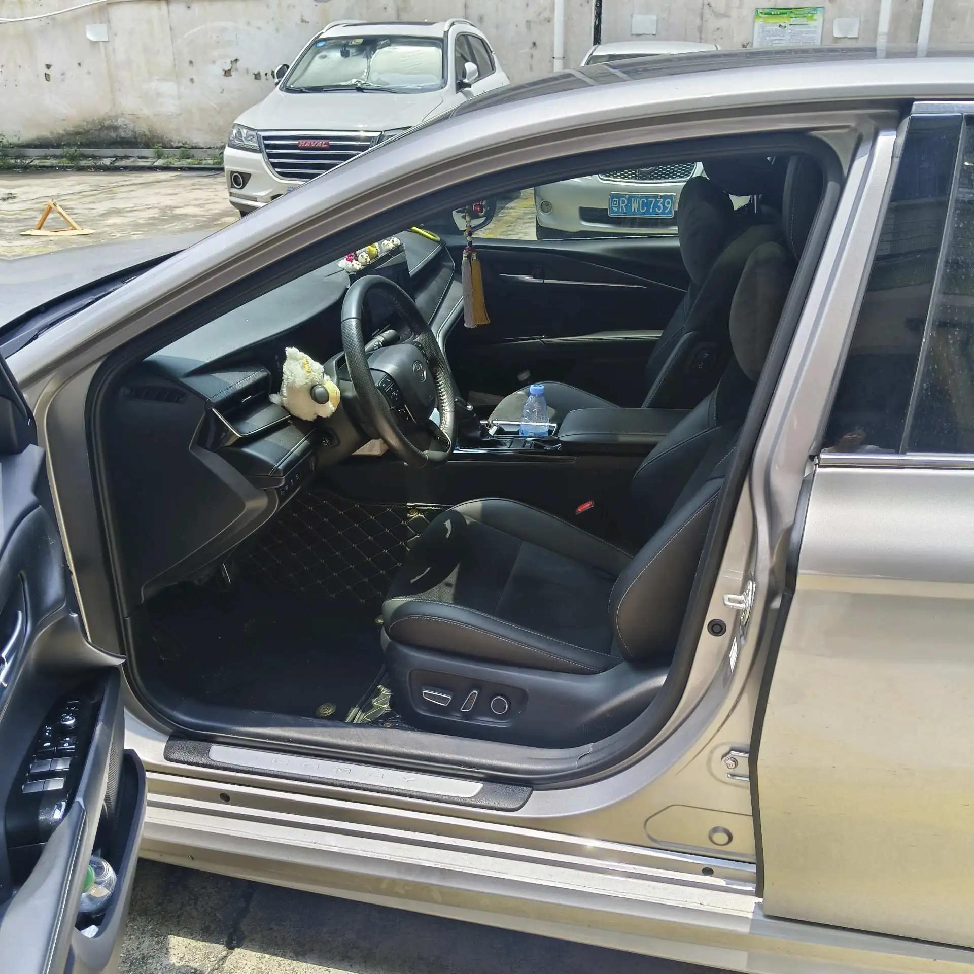 Toyota 2024 Camry Dual Engine 2.0HS Stepless Sports Edition Automatic Gear 3