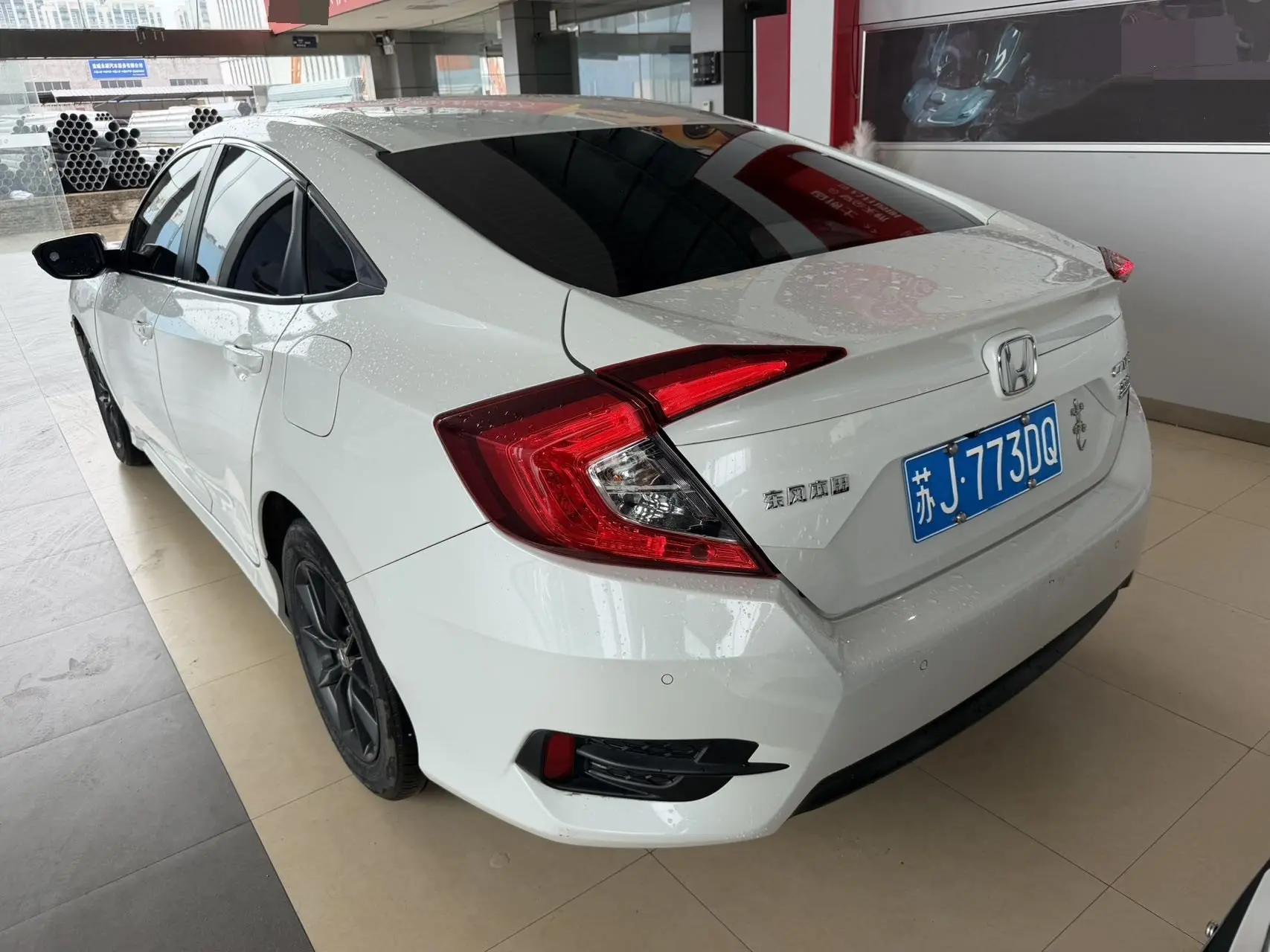 Civic 2019 220TURBO CVT Dynamic Edition National V 4