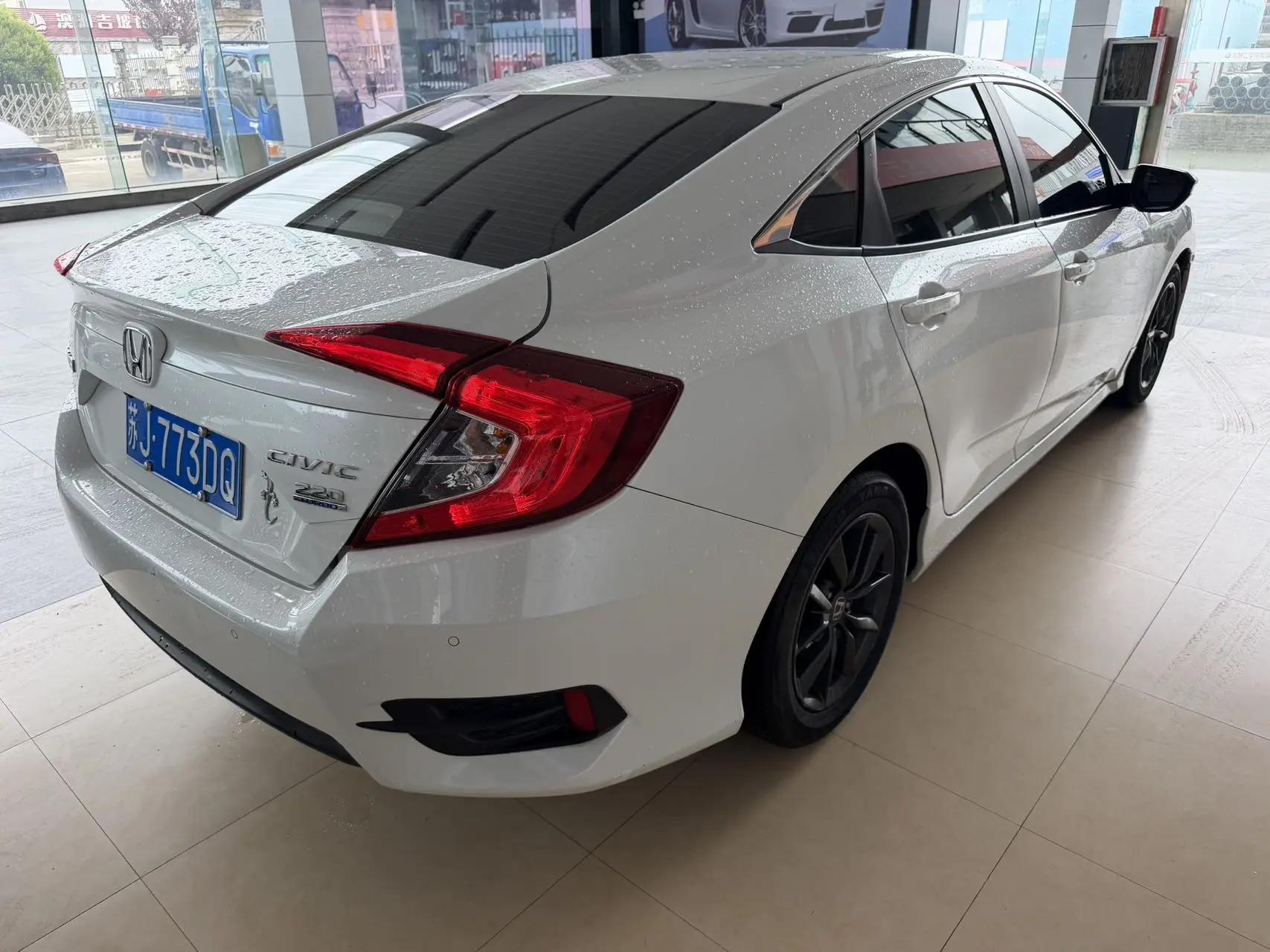 Civic 2019 220TURBO CVT Dynamic Edition National V 5
