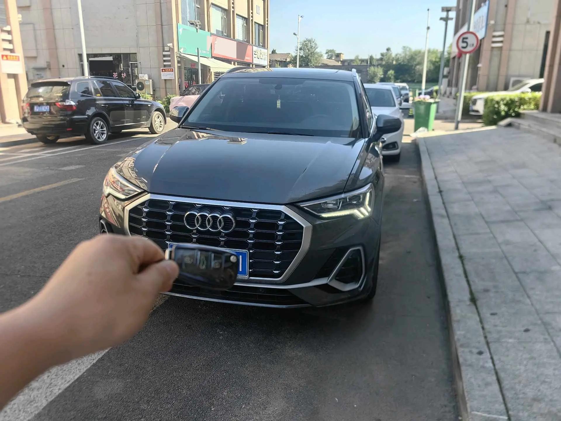 Audi 2023 Q3 1.5TFSI 35TFSI Fashion Dynamic Automatic 4