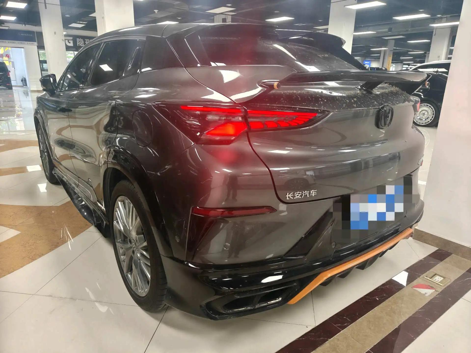 ChangAn 2023 UNI-T 1.5T Sports Flagship Automatic Gear 3