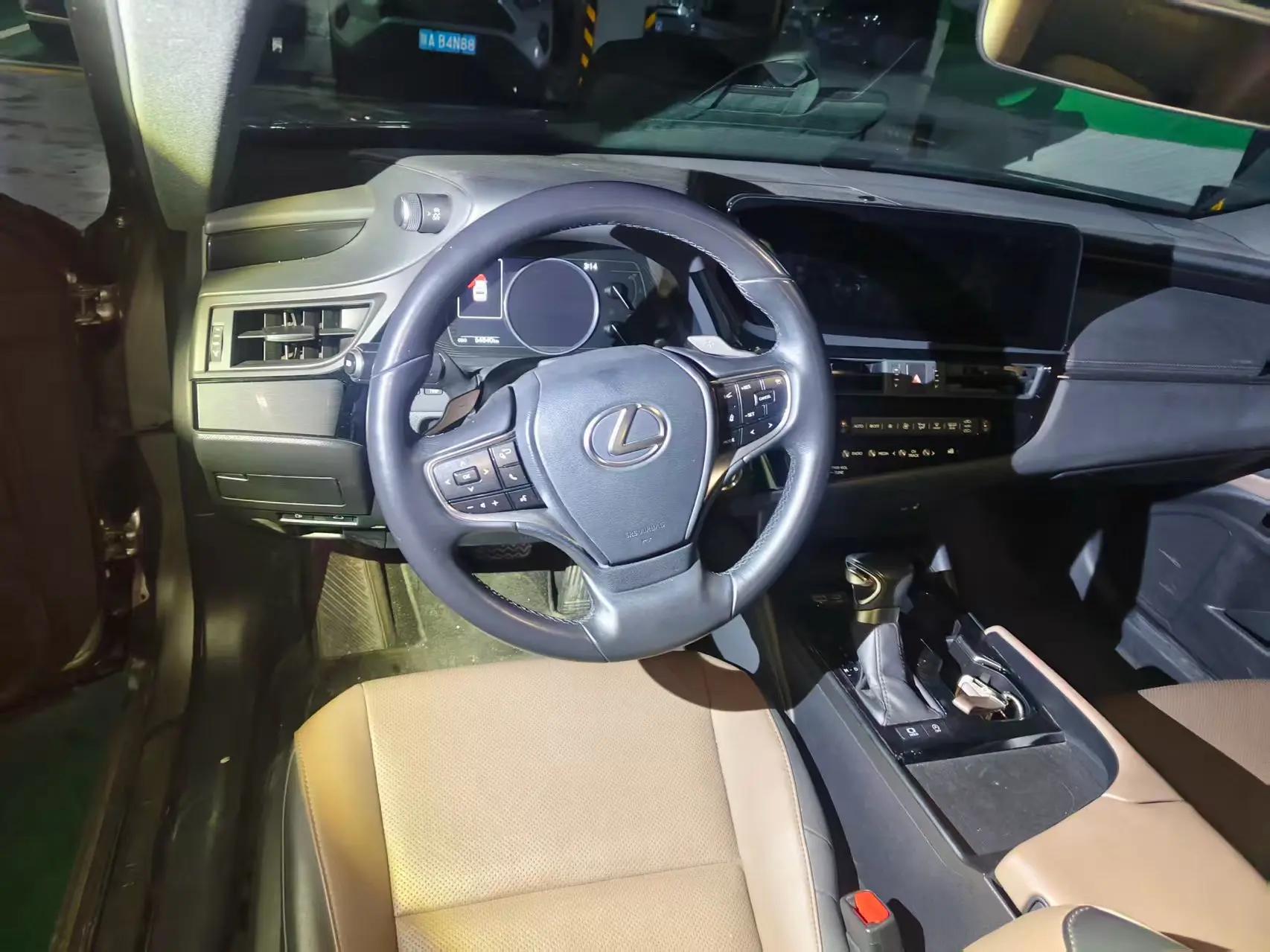 Lexus ES 2022 200 Excellence Edition 3