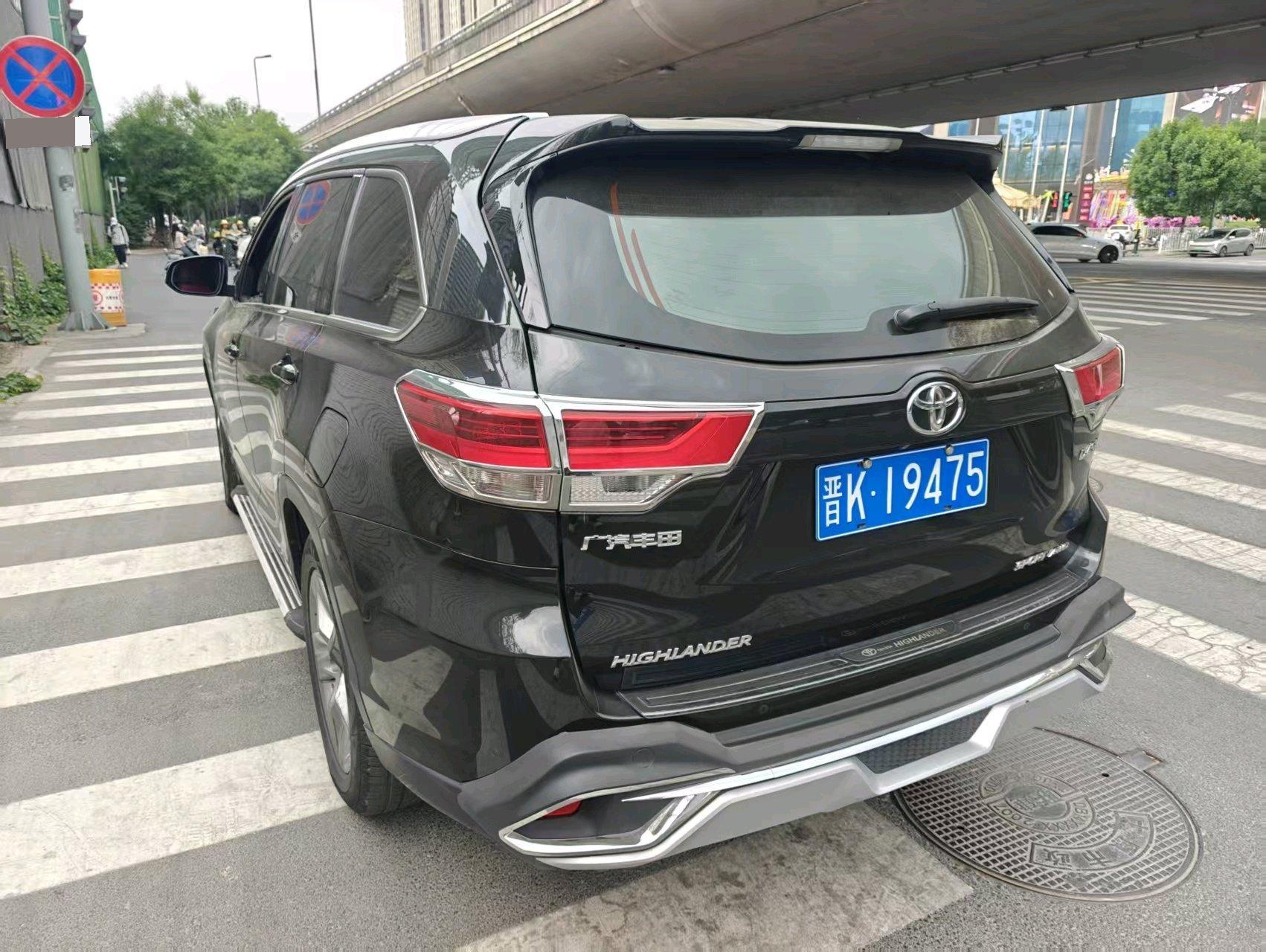 Highlander 2021 2.0T 4-wheel drive deluxe edition 7 seats 9