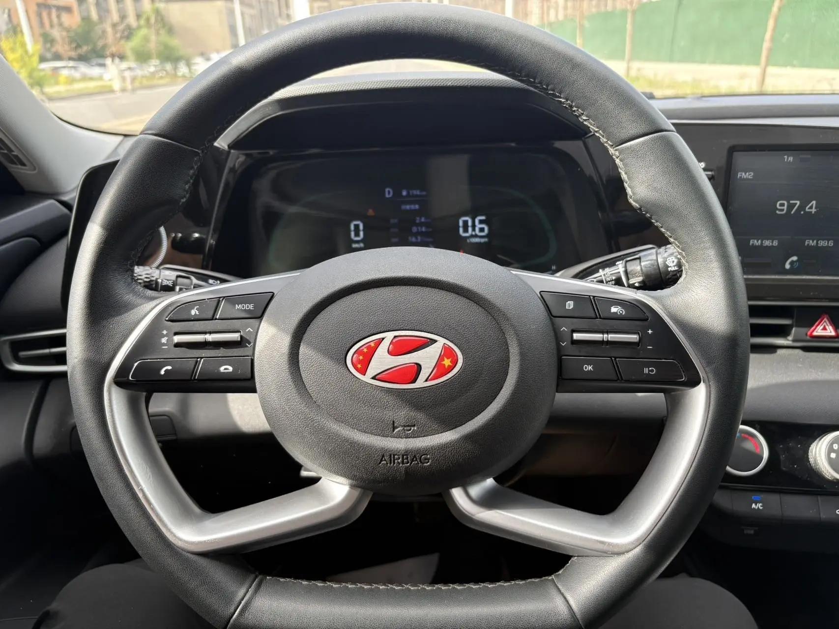 Elantra 2023 1.5L CVT GLS Leading Edition 12
