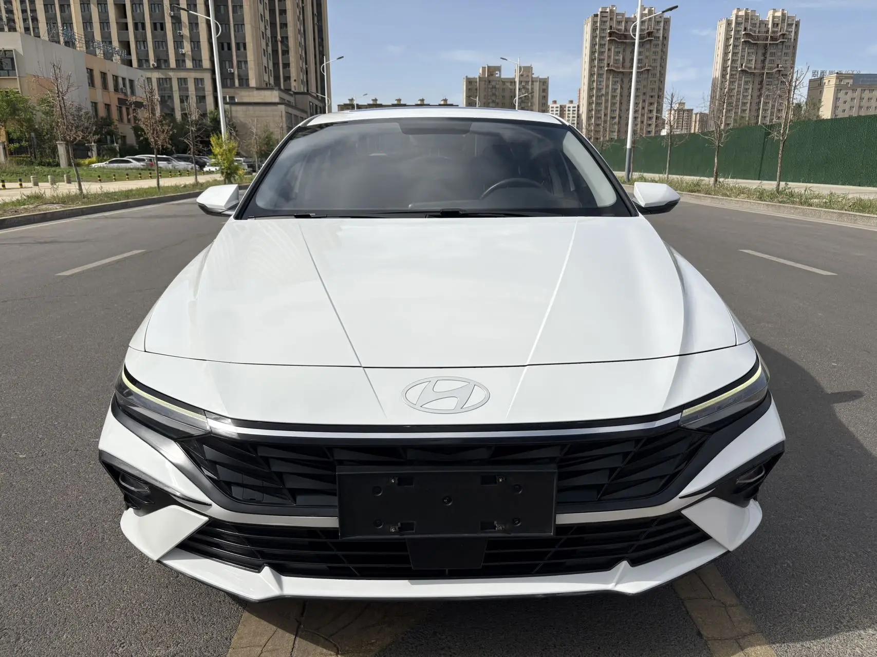 Elantra 2023 1.5L CVT GLS Leading Edition 3