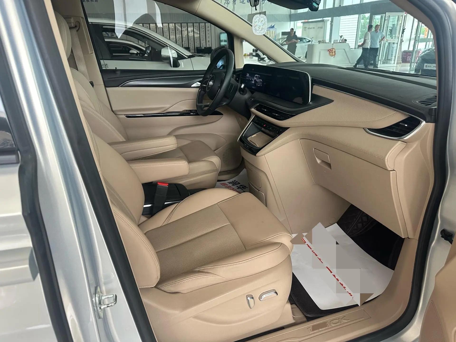 Buick 2025 GL8 Land Luxury 1.5T Prestige 7-Seater Automatic 4