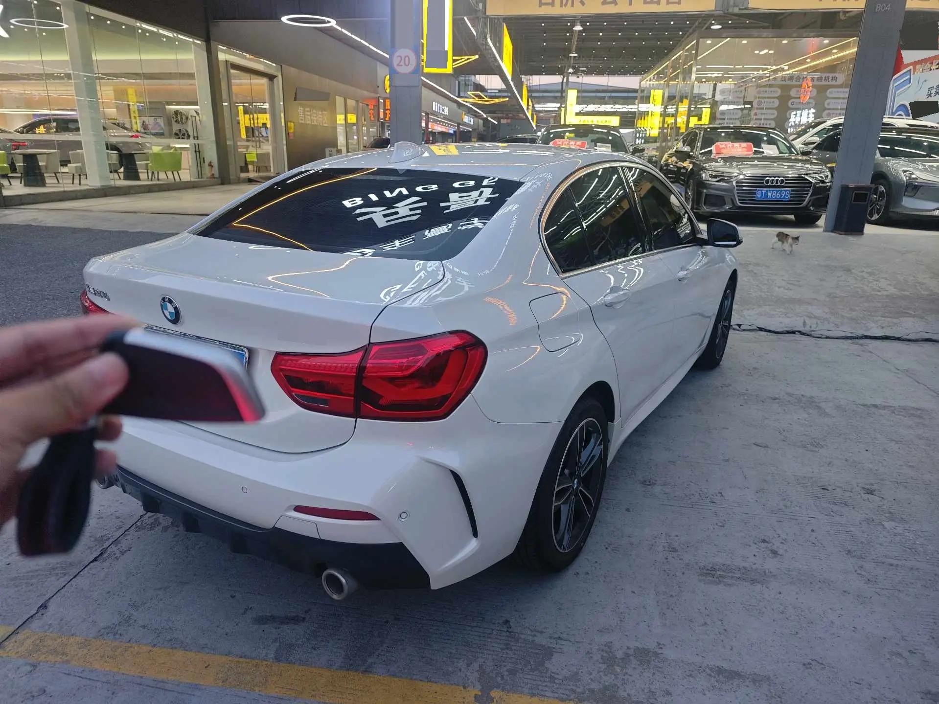 BMW 1 Series 2021 Change 120i M Sports Edition 4