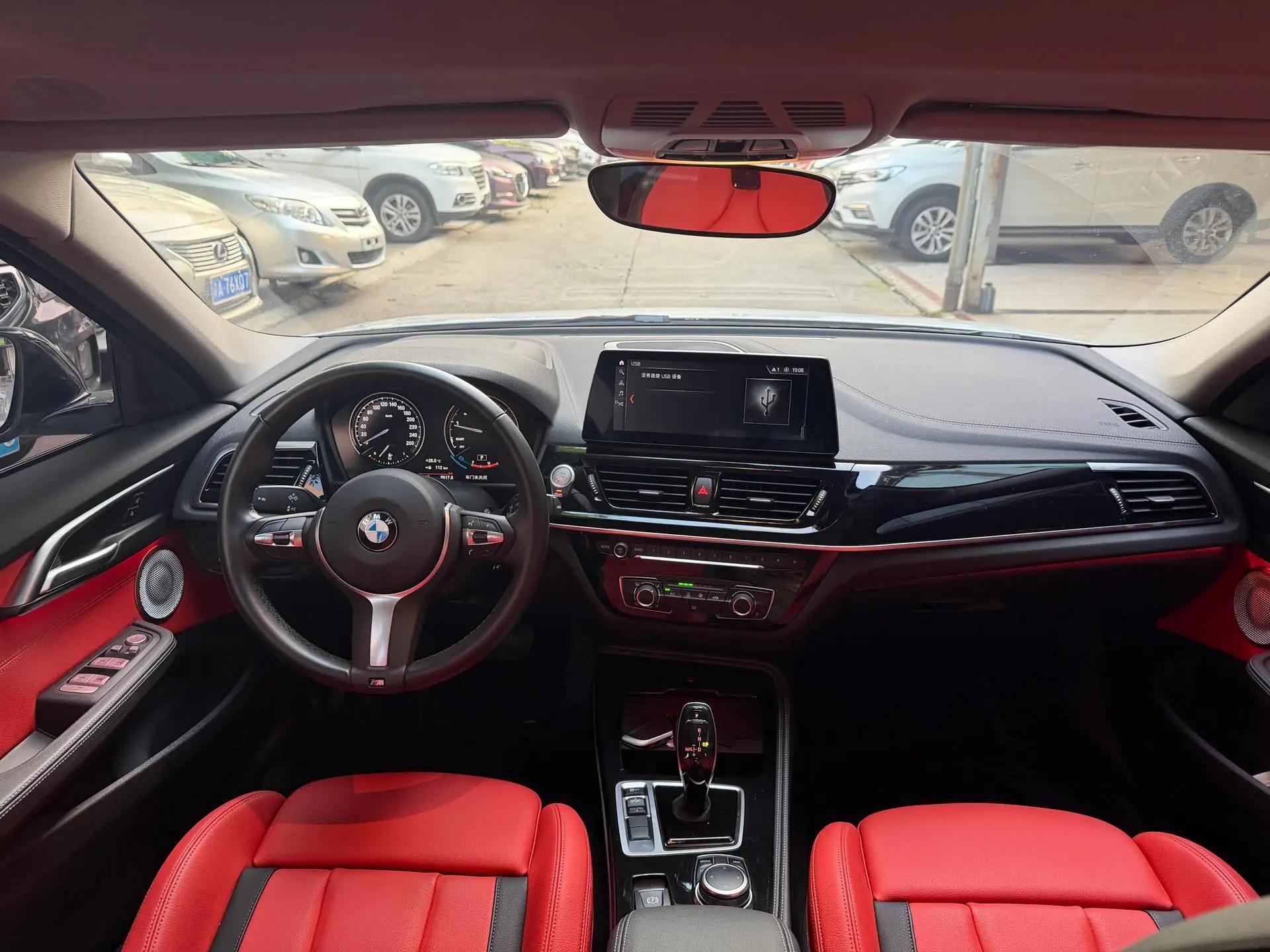 BMW 1 Series 2023 125i 2.0T M Sport Night Edition Automatic 10