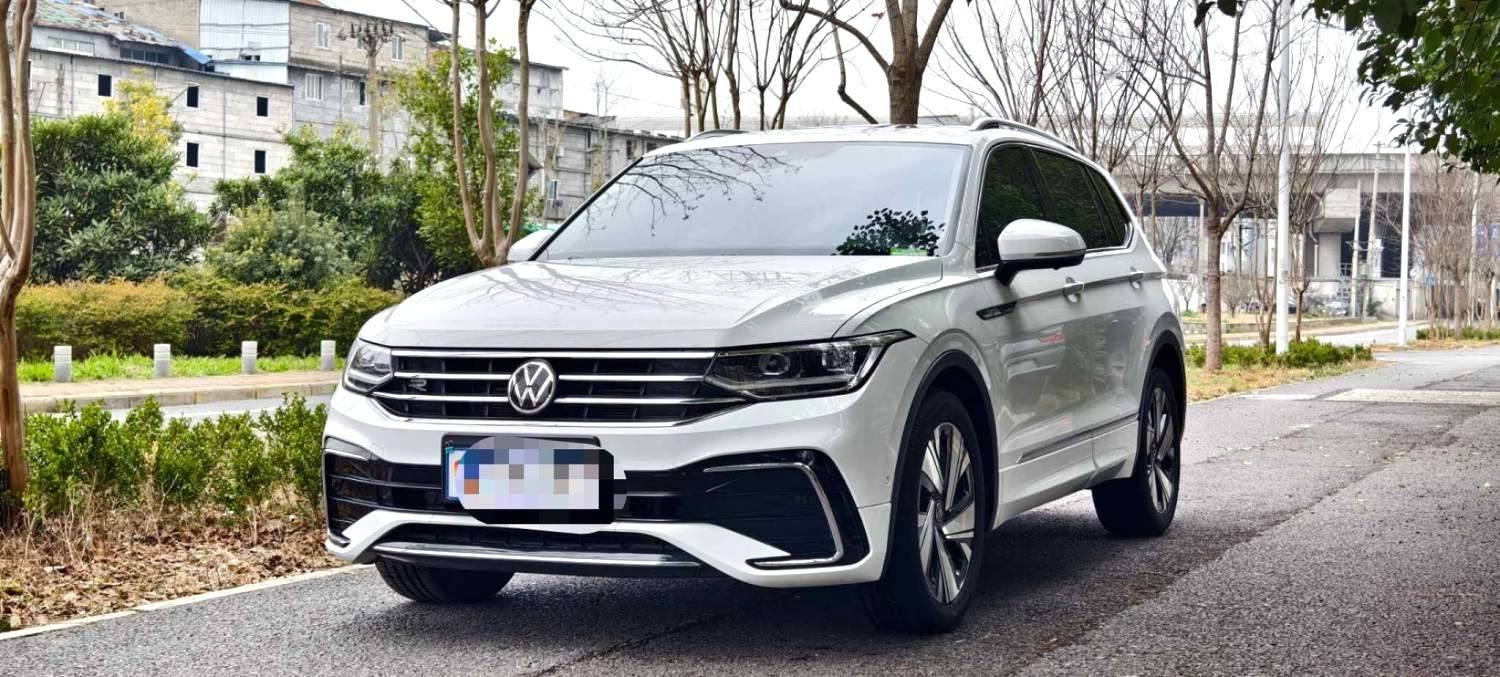 Tiguan L 2022 330TSI Automatic Two-Drive R-Line Enjoy Edition