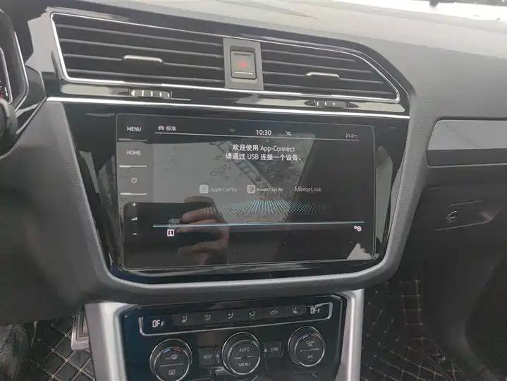 Tiguan L 2019 380TSI automatic four-wheel drive R-Line flagship 7-seat country VI 13