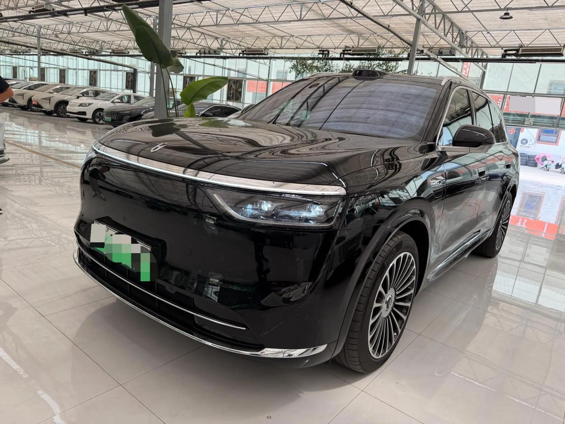 AITO M8 2025 extended range Max version 53.4kWh 5-seat version