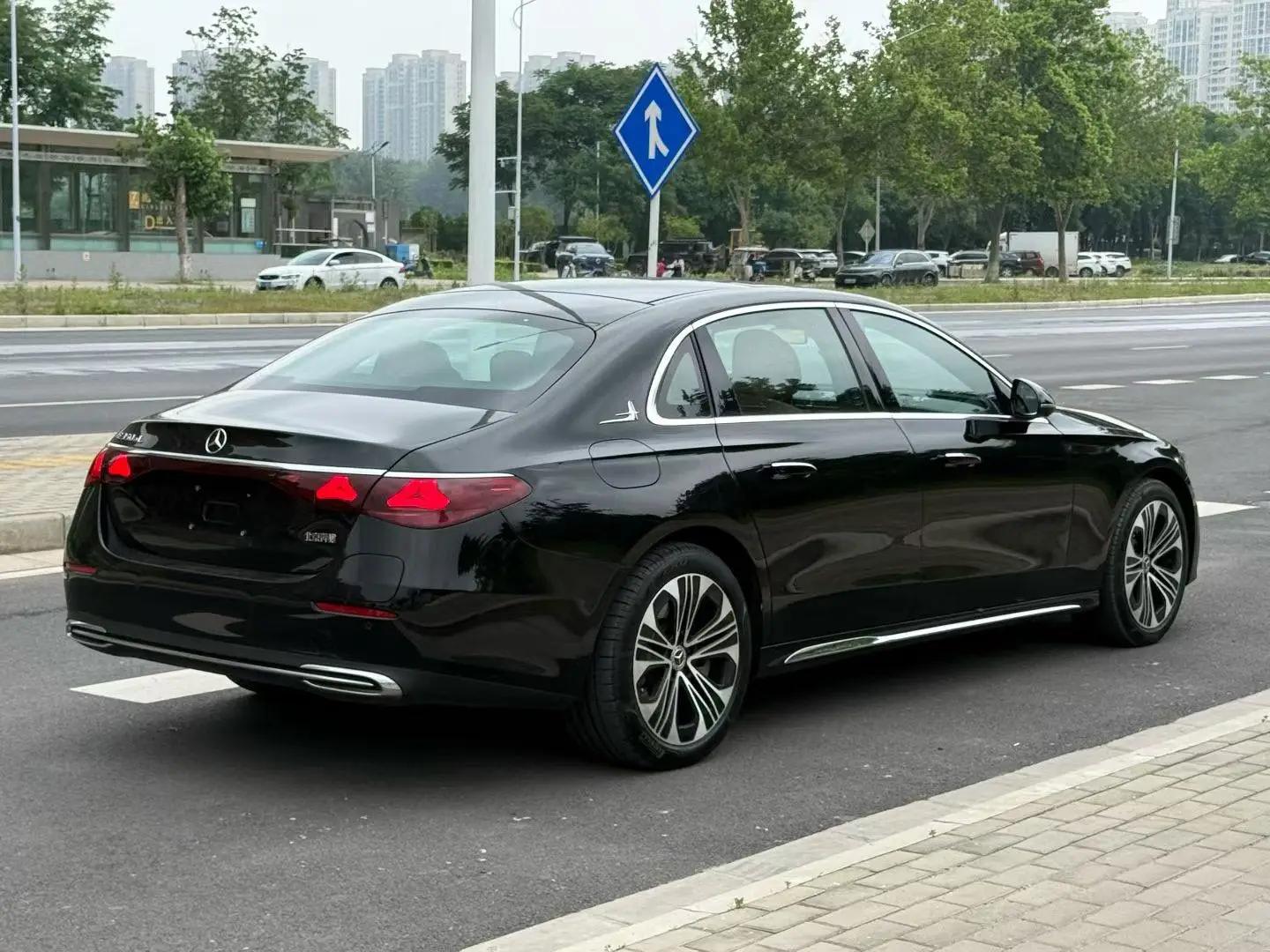 Mercedes Benz E-Class New Energy 2024 Model E 350 e L 2.0T Automatic 9