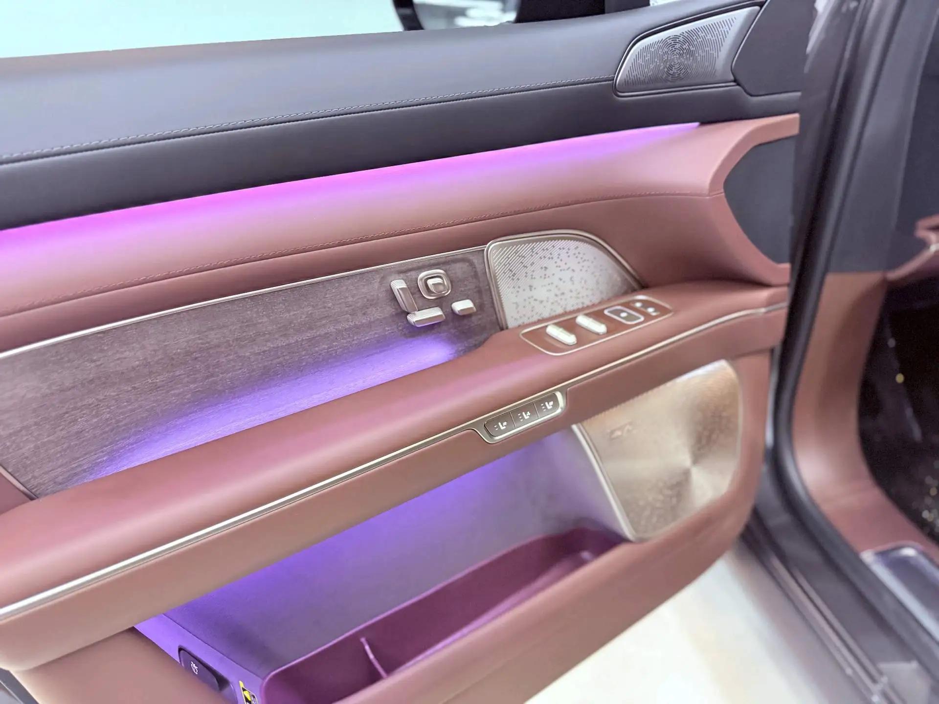NIO 2026 ES8 6-seat executive signature version automatic gear 5