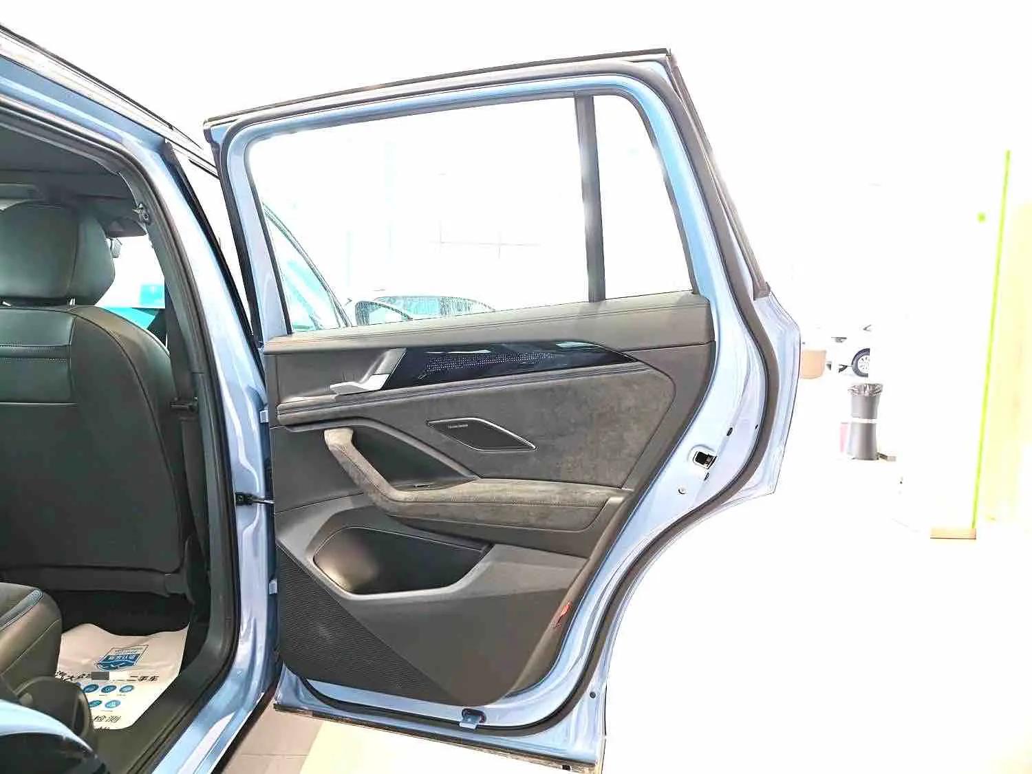 Volkswagen 2024 Tiguan L PRO 2.0TSI 380TSI Four-wheel Drive R-Line Smart Edition Automatic Gear 10