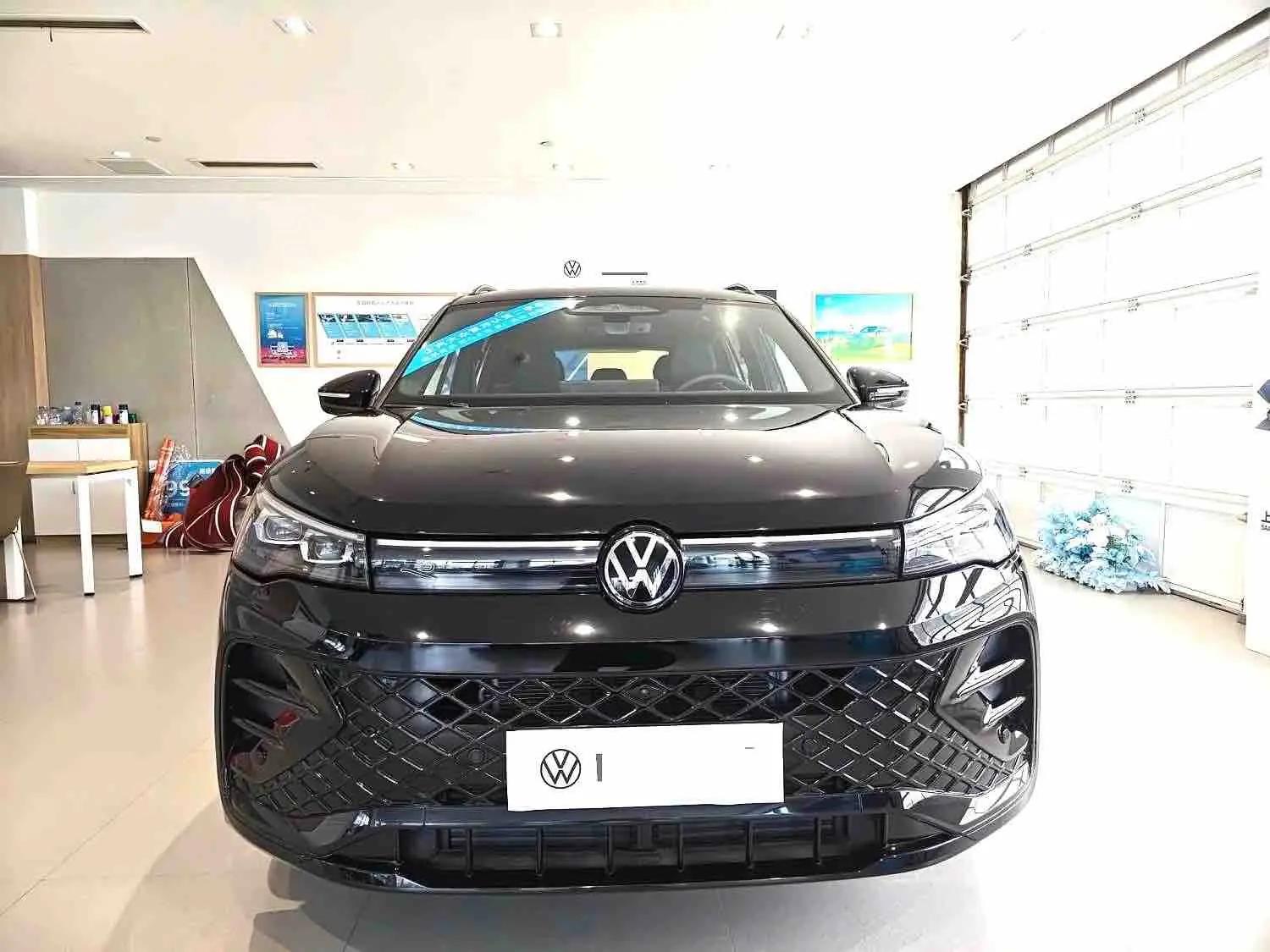 Volkswagen 2024 Tiguan L PRO 2.0TSI 380TSI Four-wheel Drive R-Line Smart Edition Automatic Gear 2
