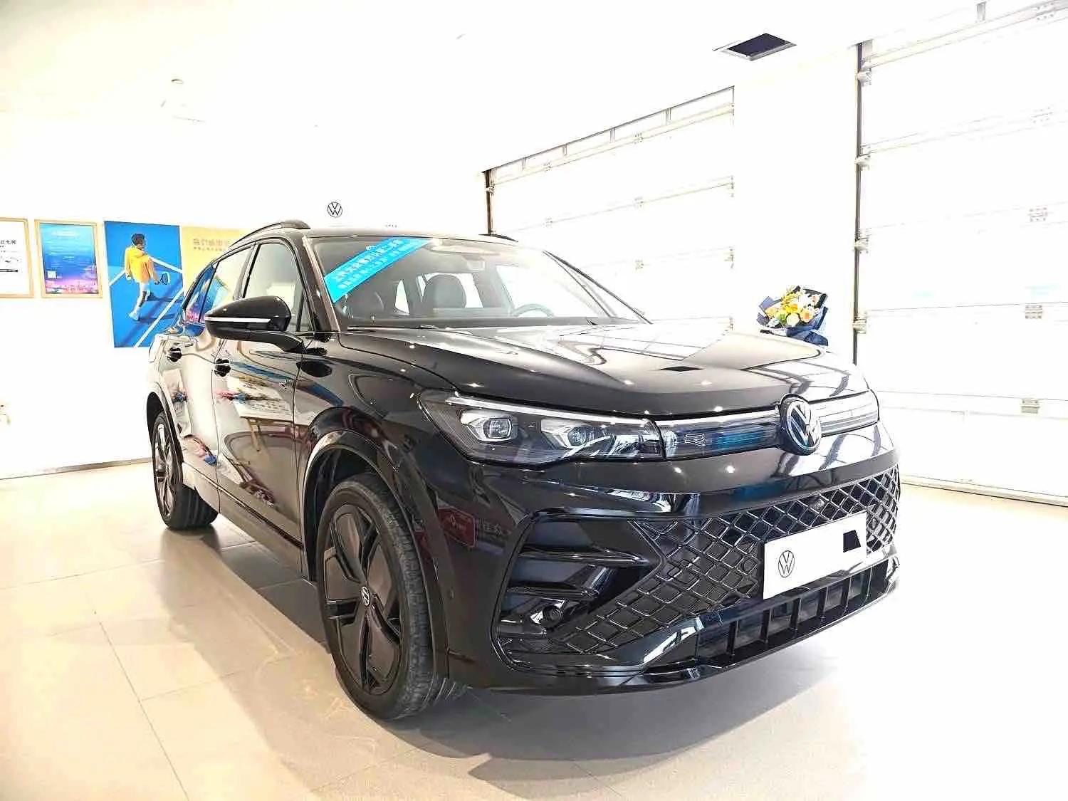 Volkswagen 2024 Tiguan L PRO 2.0TSI 380TSI Four-wheel Drive R-Line Smart Edition Automatic Gear 3
