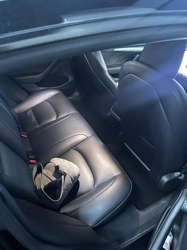 Model 3 2022 rear-wheel drive version 5