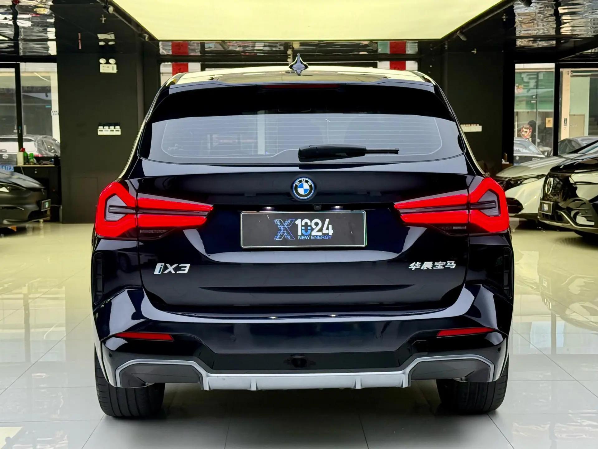 BMW iX3 (Imported) 2024 iX3 Leading Automatic Gear 16
