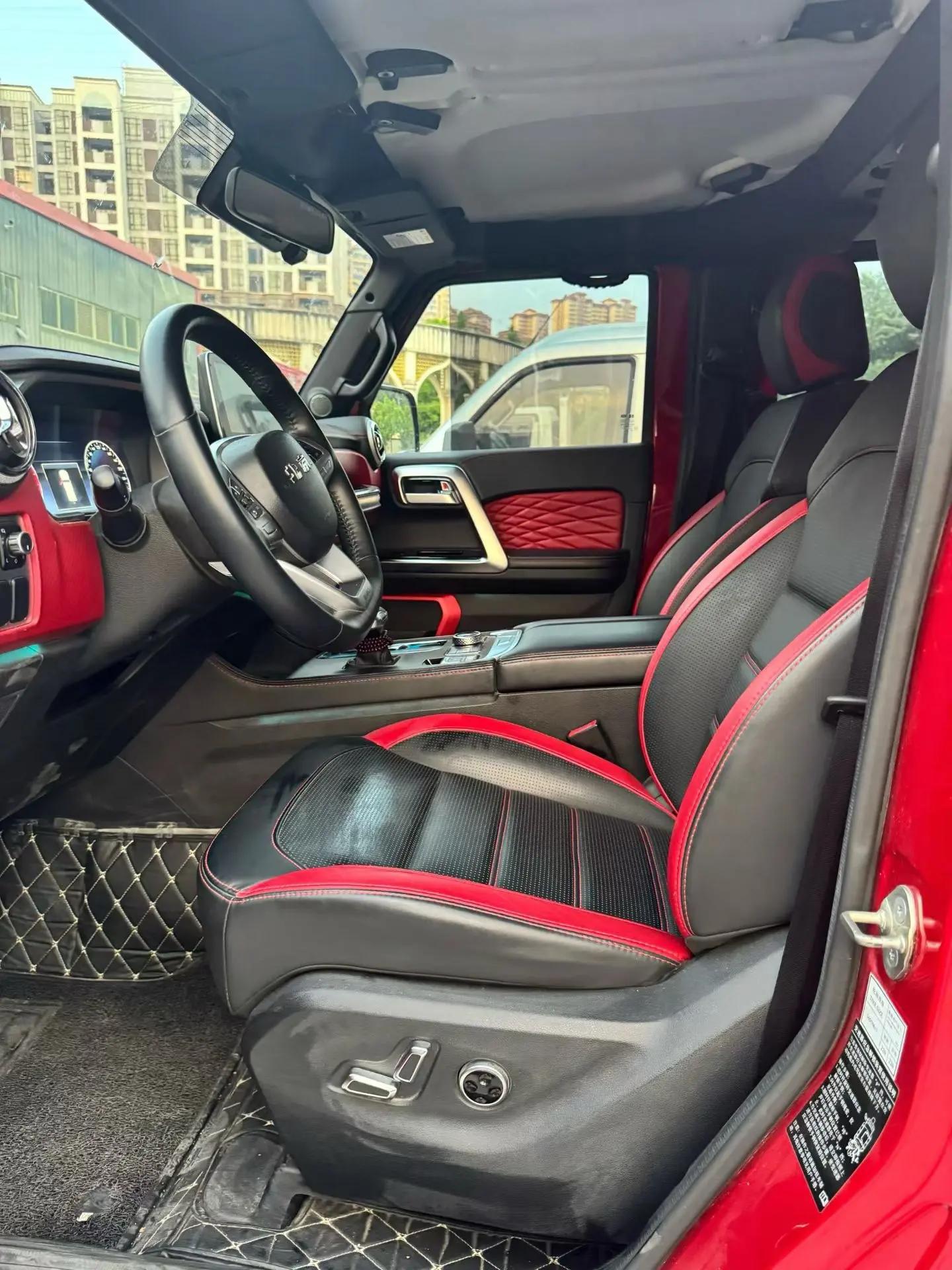 Beijing BJ40 2020 2.0T Automatic Four-wheel Drive City Hunter Edition Chivalrous Type 6