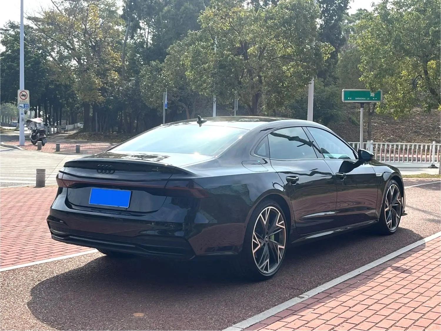 Audi 2024 A7L 2.0TFSI 45TFSI Quattro S-line Black Warrior Edition Automatic 2