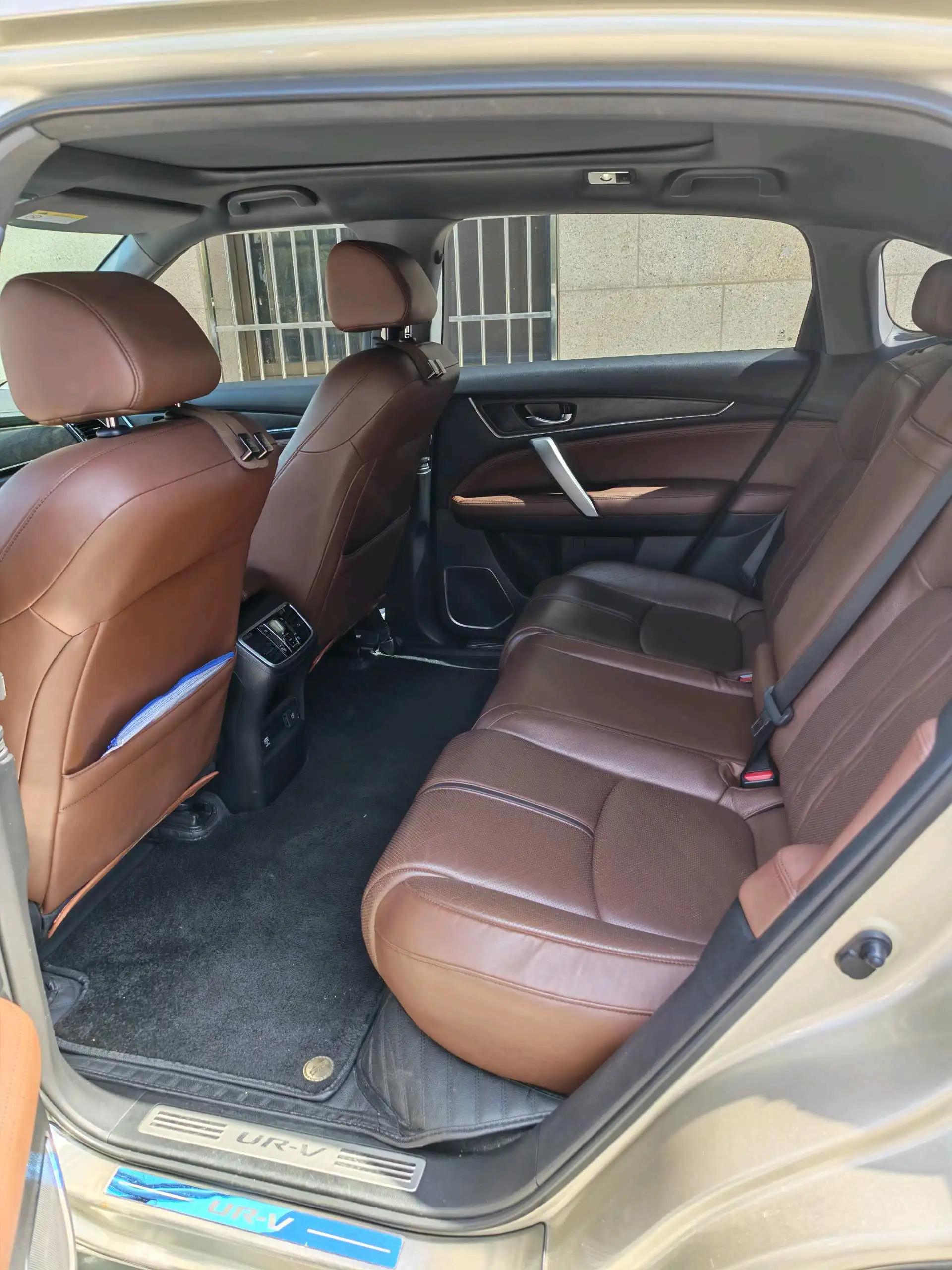 Honda UR-V 2020 370TURBO 4WD Premium Edition 6