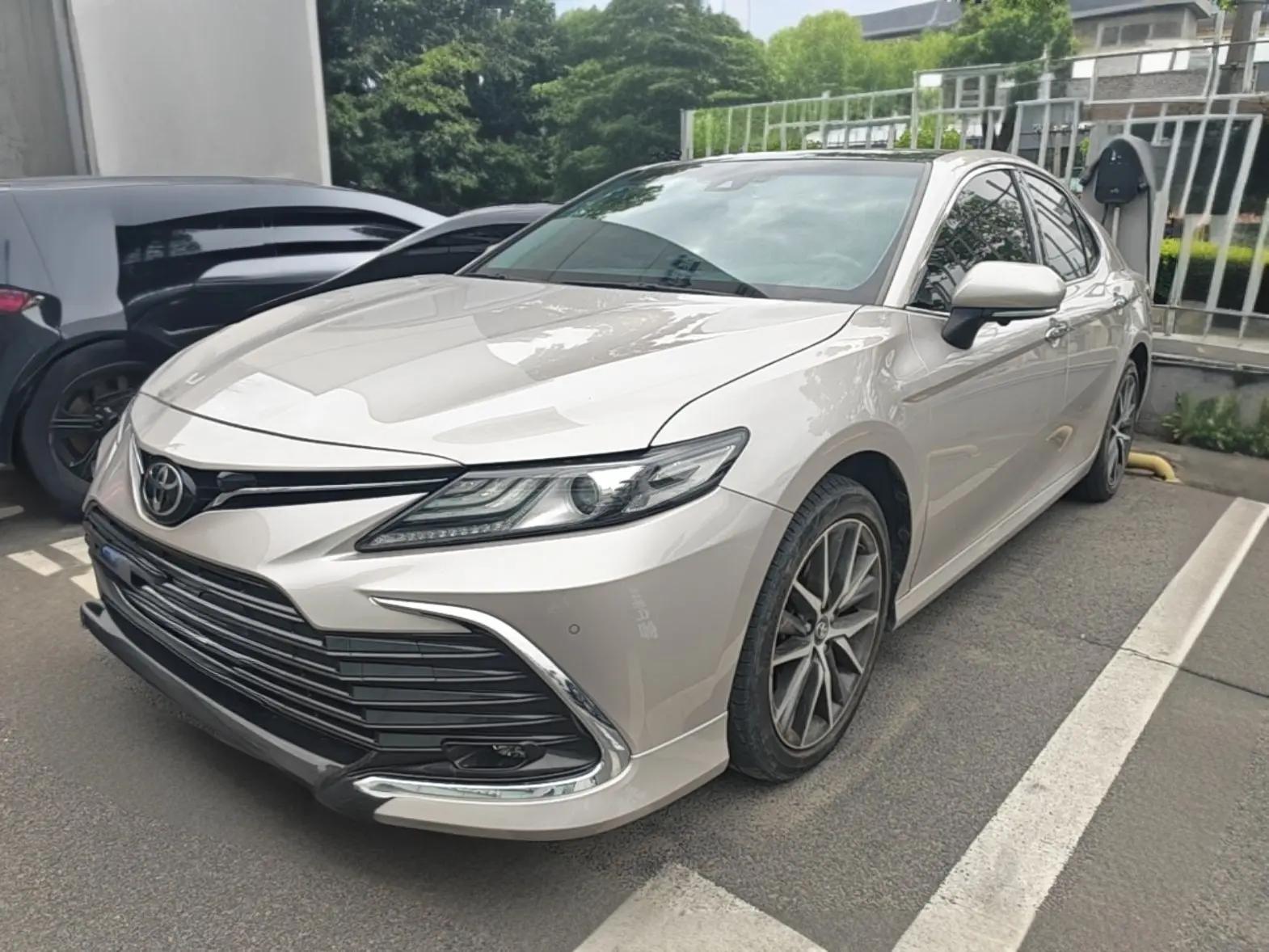 Camry 2021 2.5G Luxury Edition