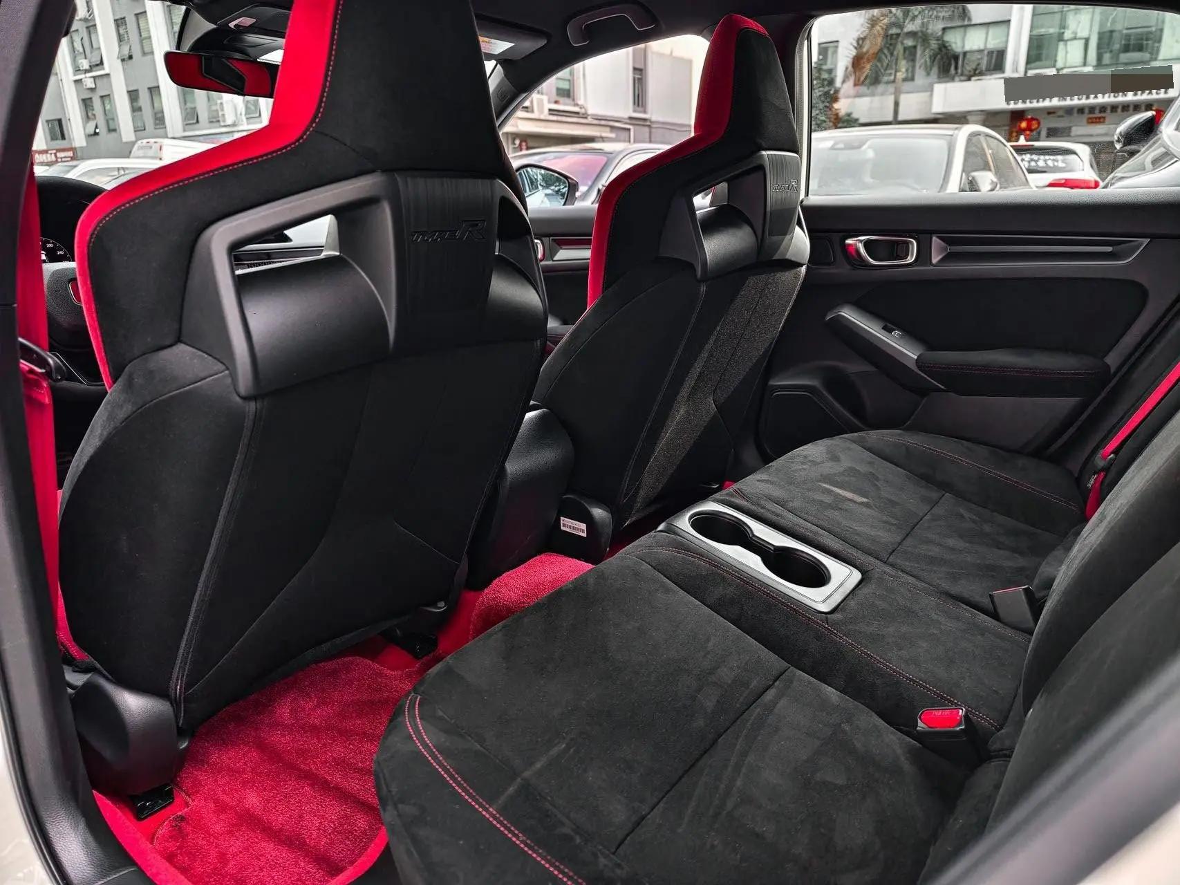 Honda Civic (Imported) 2023 Civic Type R 2.0T 420TURBO Manual Gear 12