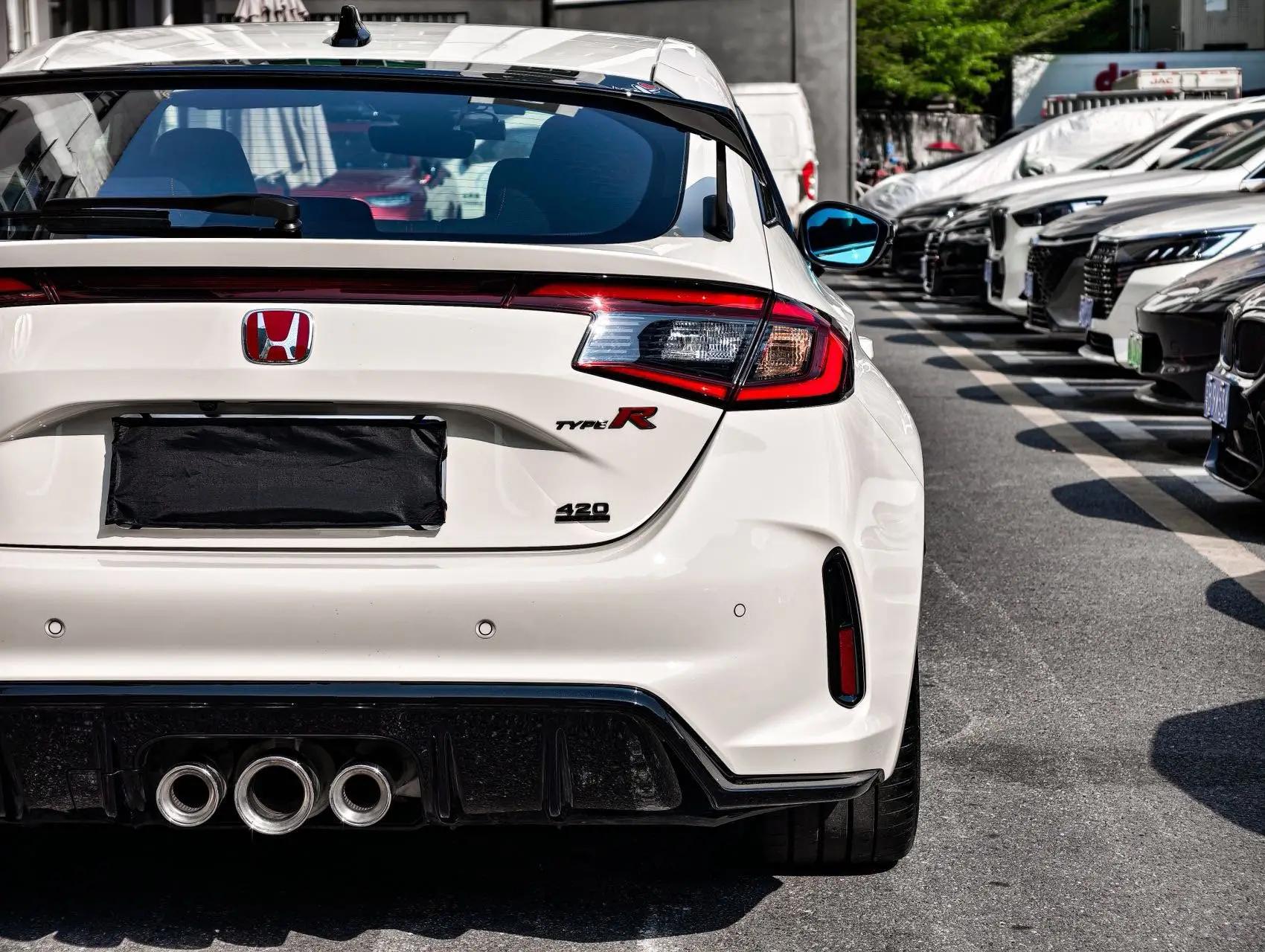 Honda Civic (Imported) 2023 Civic Type R 2.0T 420TURBO Manual Gear 18