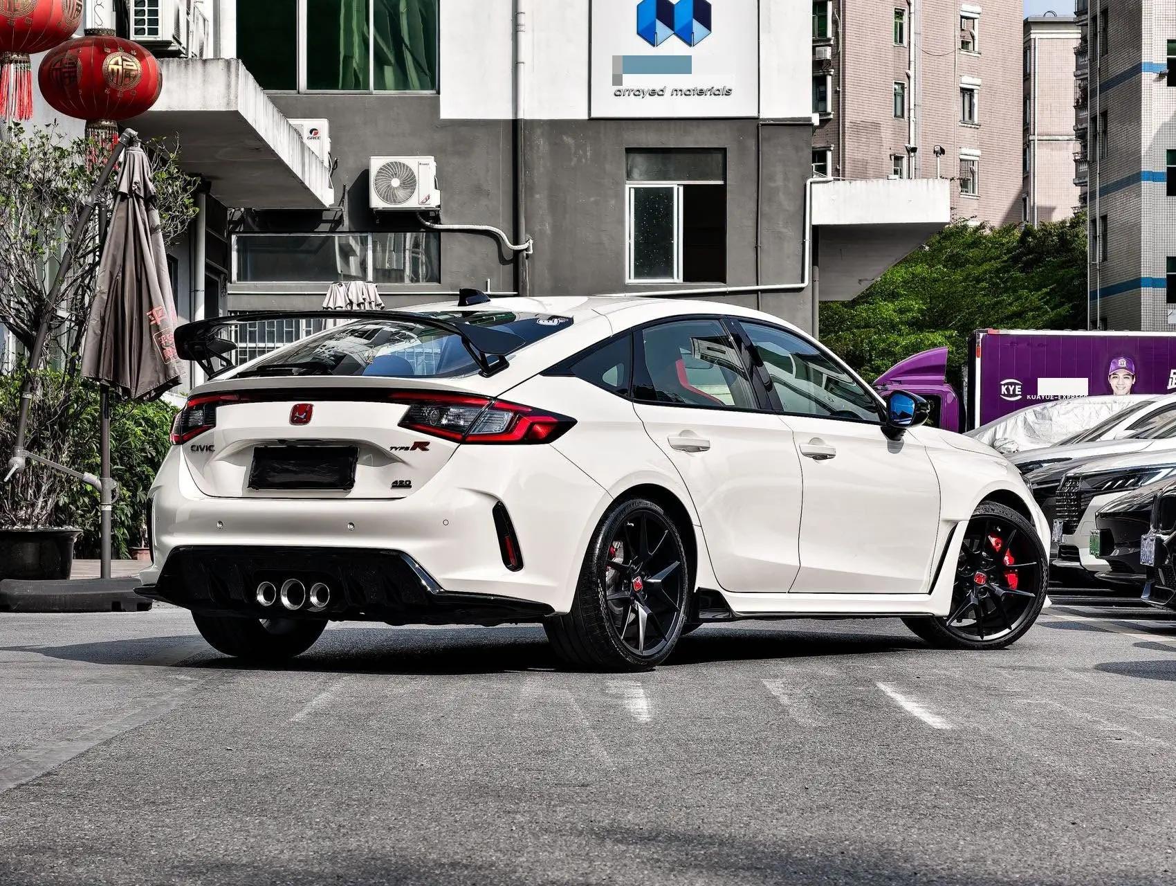Honda Civic (Imported) 2023 Civic Type R 2.0T 420TURBO Manual Gear 4