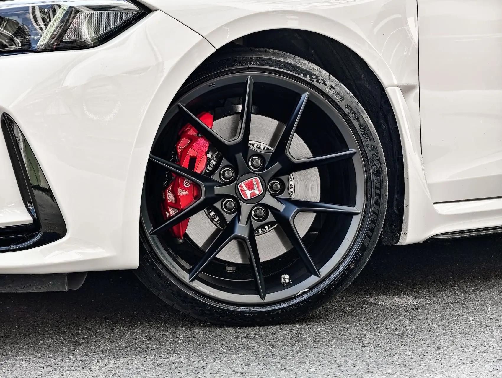 Honda Civic (Imported) 2023 Civic Type R 2.0T 420TURBO Manual Gear 8