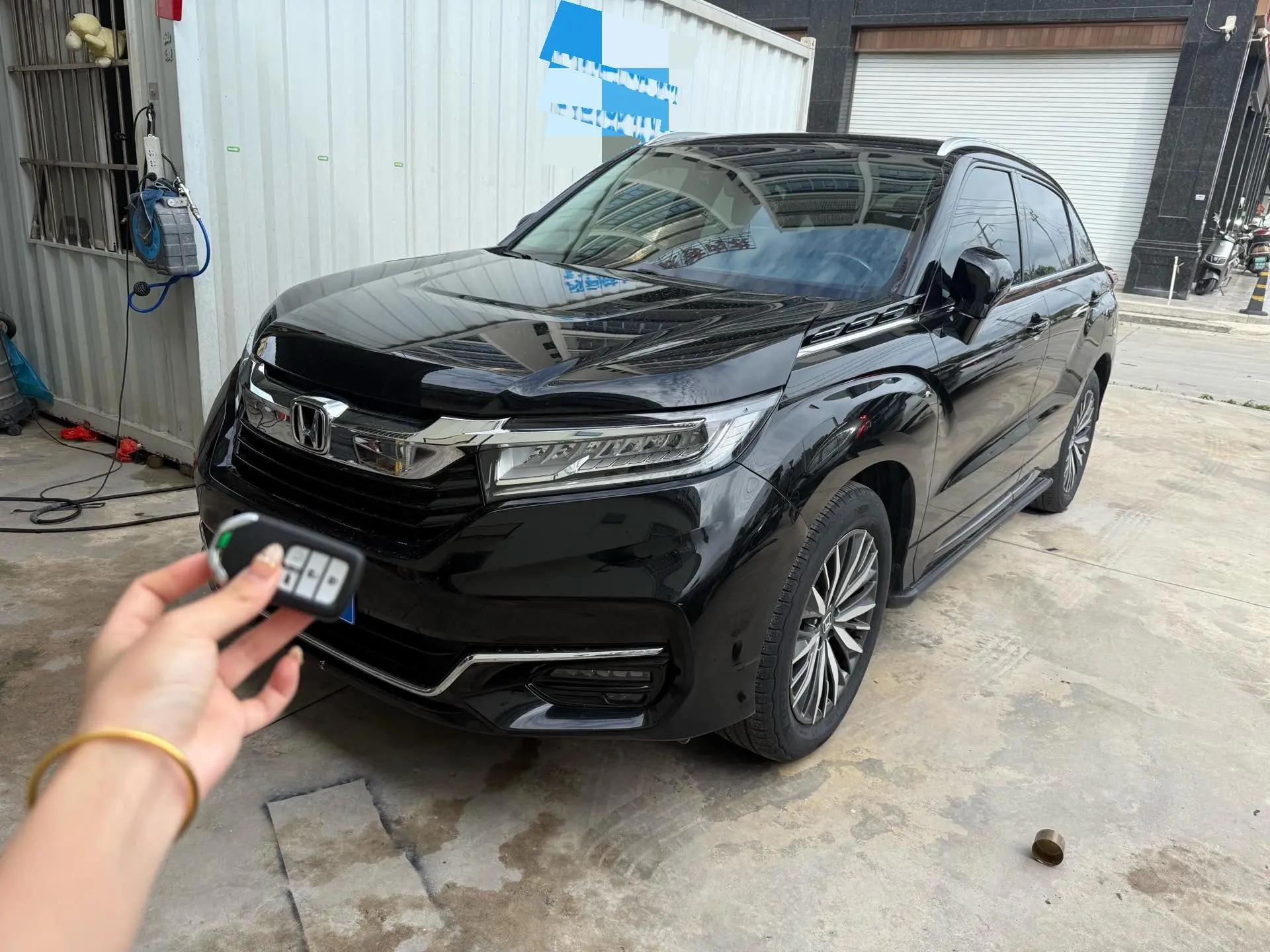 Crown Road 2020 370TURBO 4-wheel Drive Premium Edition