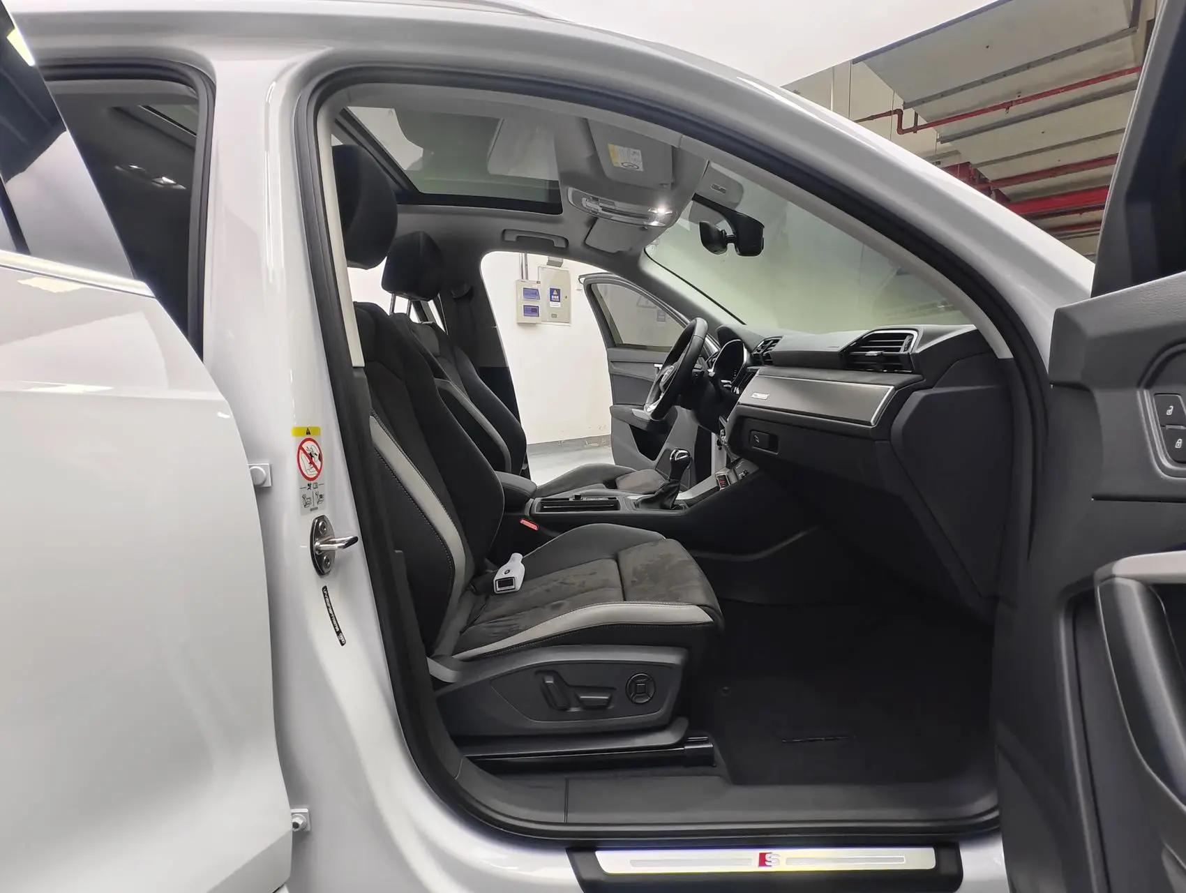 Audi 2023 Q3 1.4TFSI 35TFSI Stylish Dynamic Edition Automatic 11