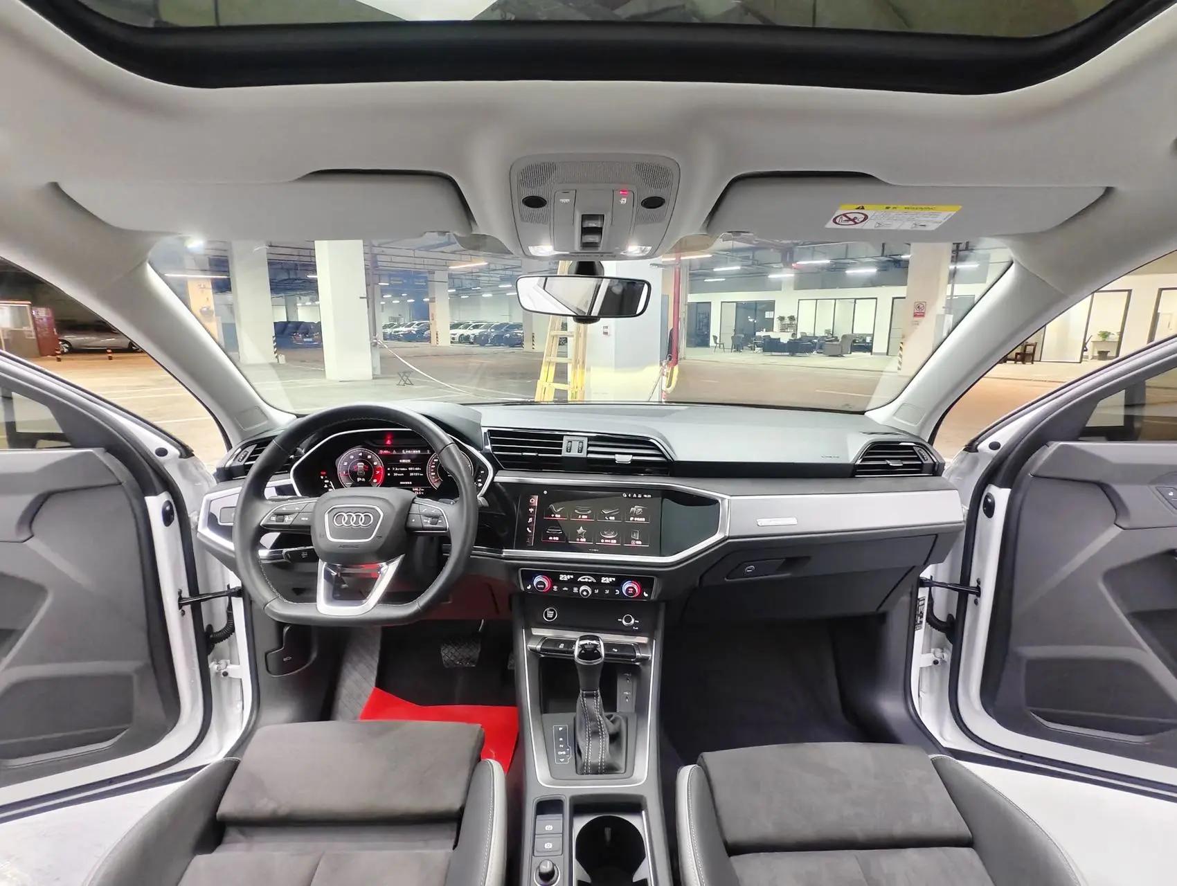 Audi 2023 Q3 1.4TFSI 35TFSI Stylish Dynamic Edition Automatic 16