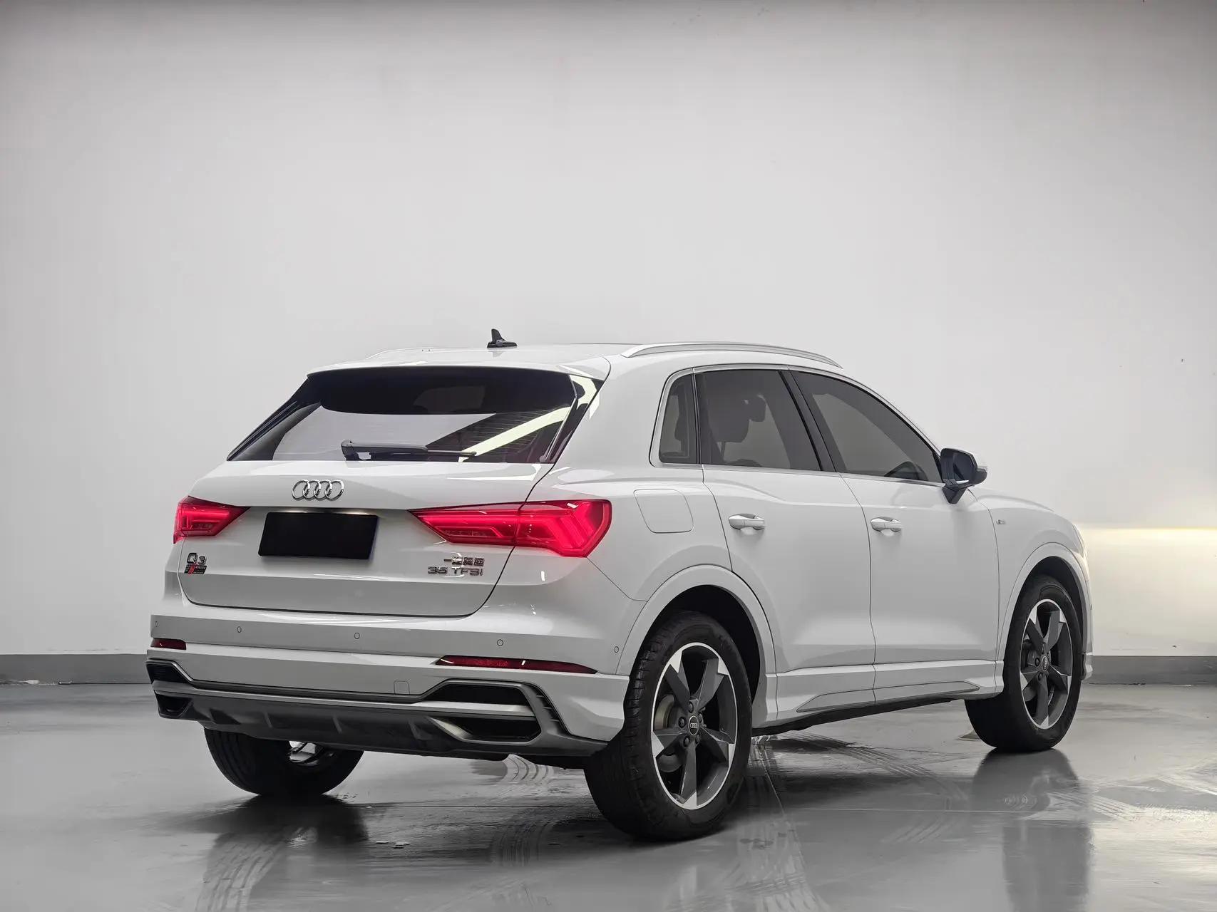 Audi 2023 Q3 1.4TFSI 35TFSI Stylish Dynamic Edition Automatic 4