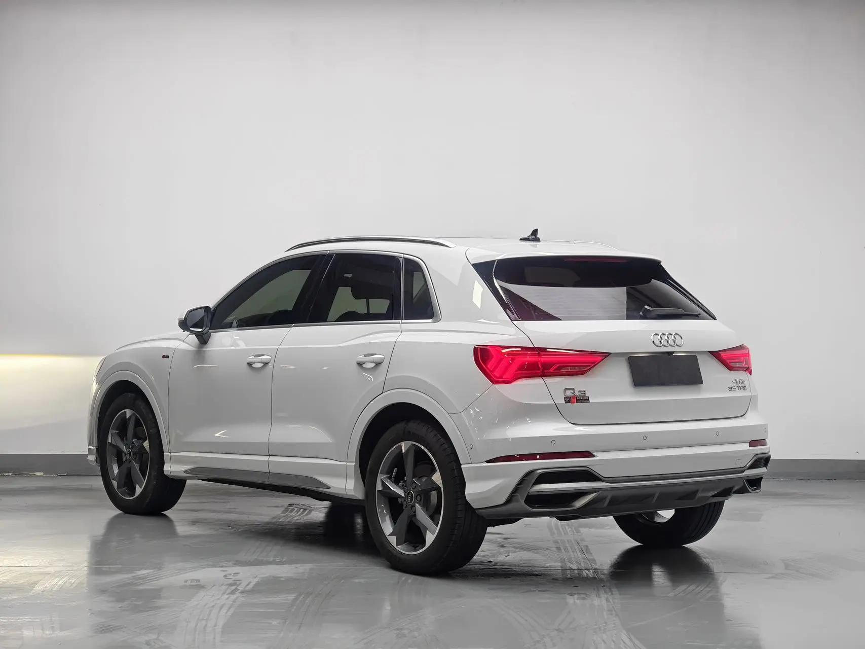 Audi 2023 Q3 1.4TFSI 35TFSI Stylish Dynamic Edition Automatic 5