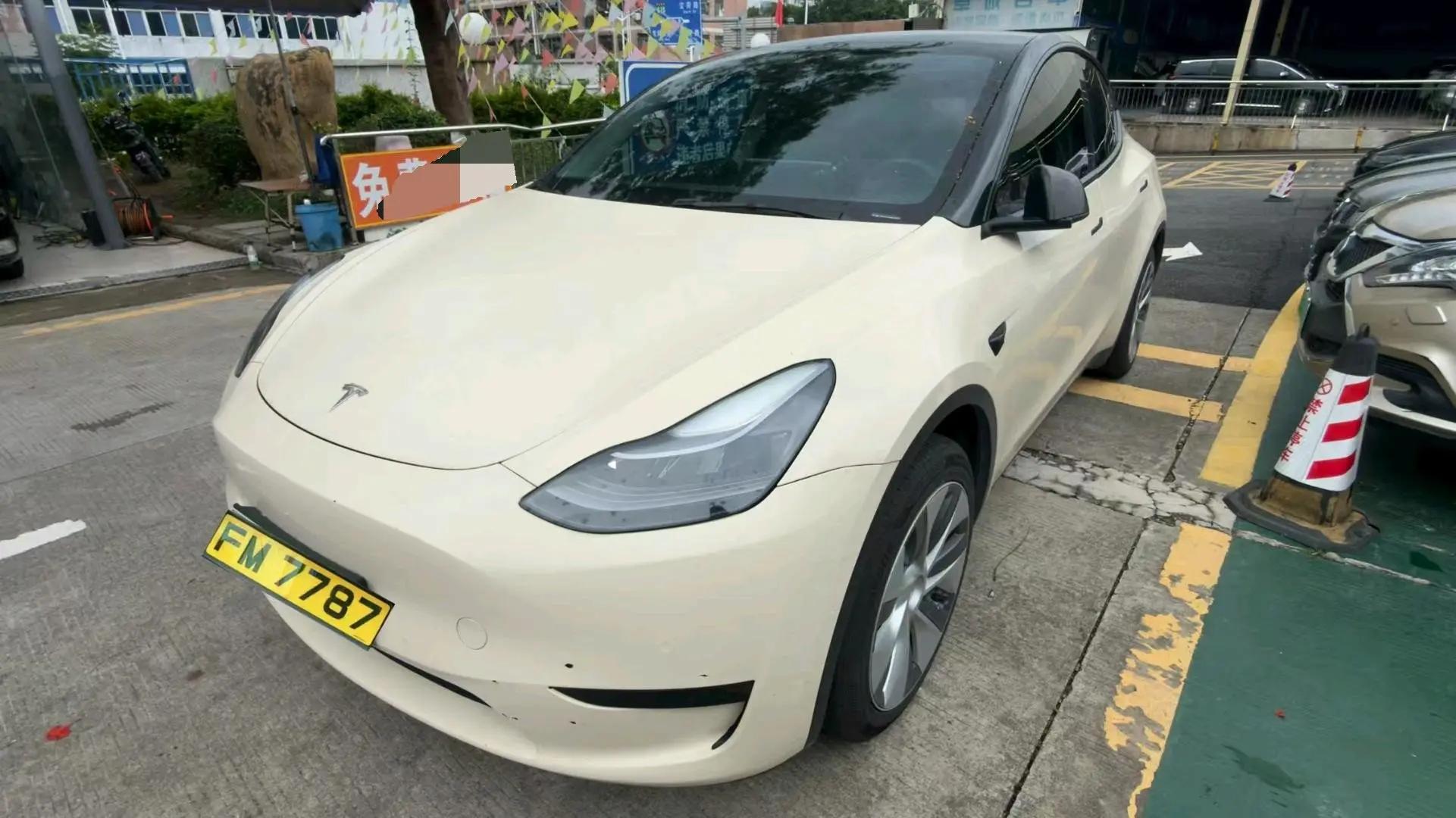 Model Y 2022 rear-wheel drive version
