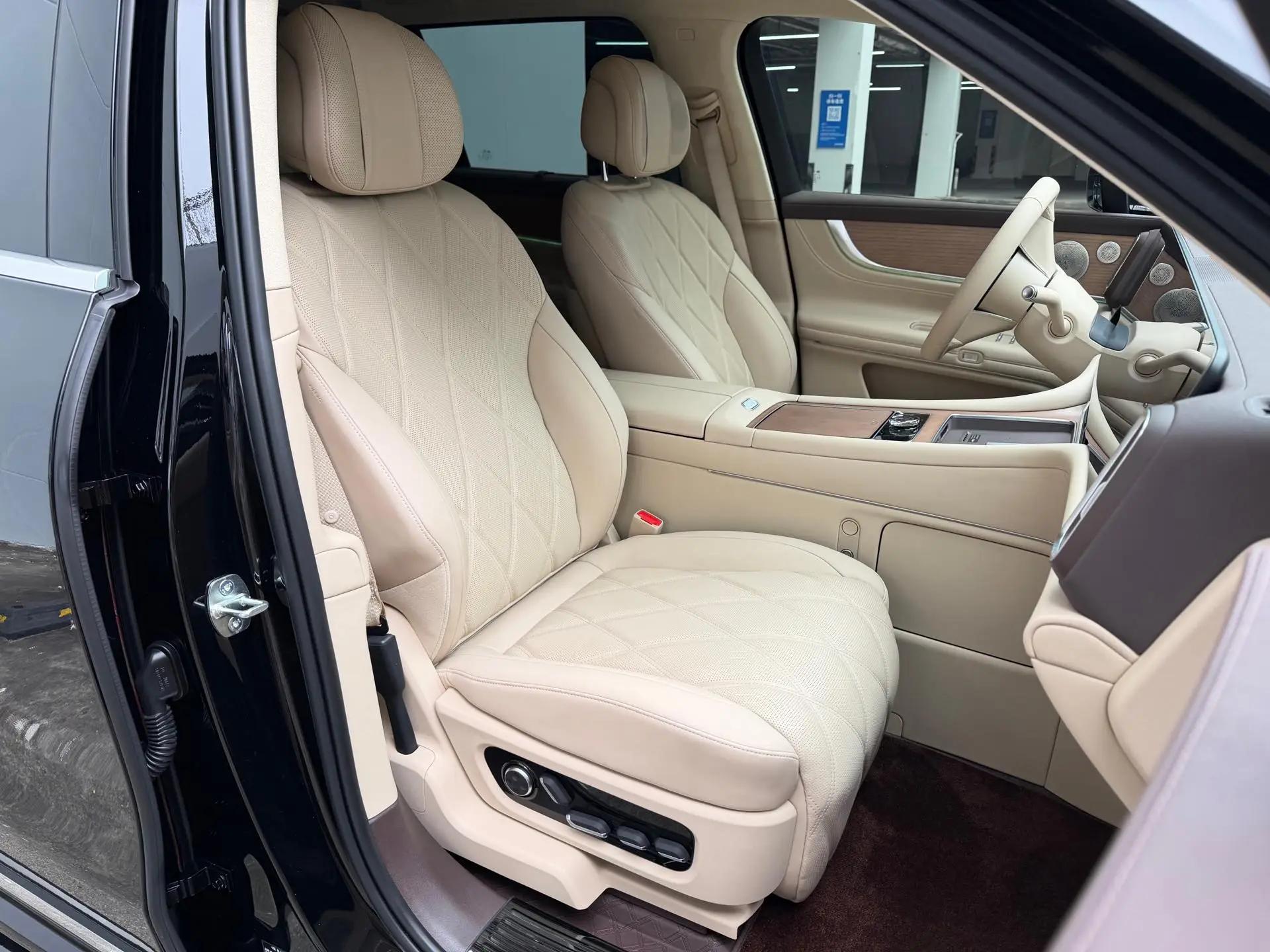 AITO 2025 Model AITO M9 Range-Extended Ultra Version 52kWh 6-Seater Automatic 7