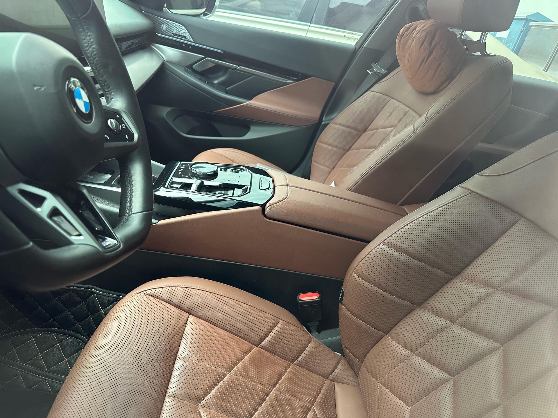 BMW 5 Series 2024 525Li 2.0T M Sport Package Automatic 3