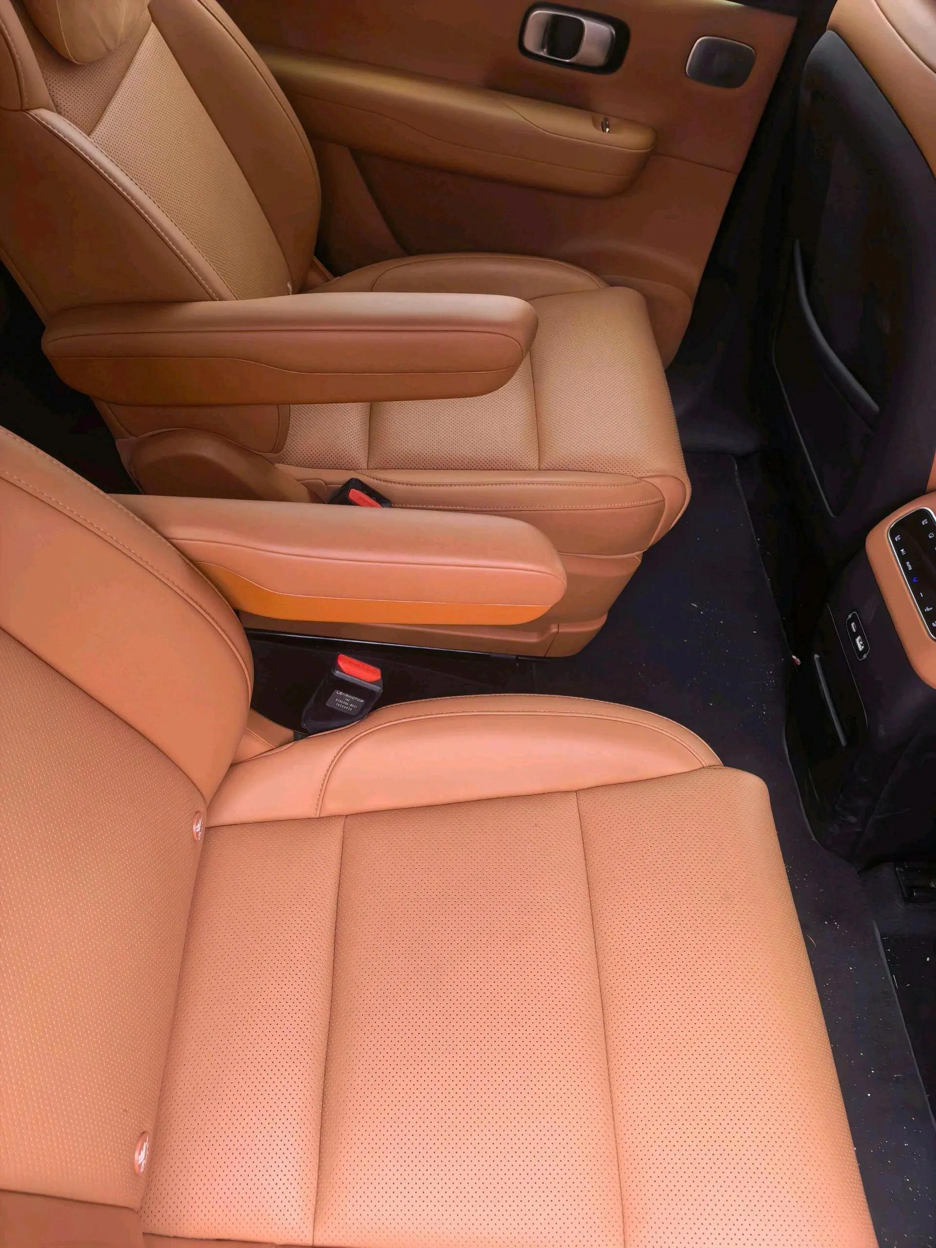 Leapmotor 2026 C 16 280 Laser Radar Zhizun Edition 6-seat Automatic Gear 6