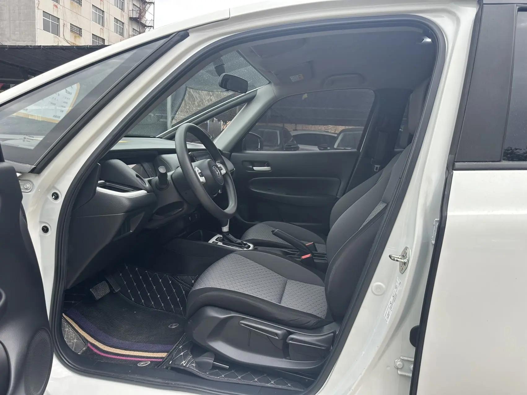 Fit 2021 1.5L CVT Tide Edition 3