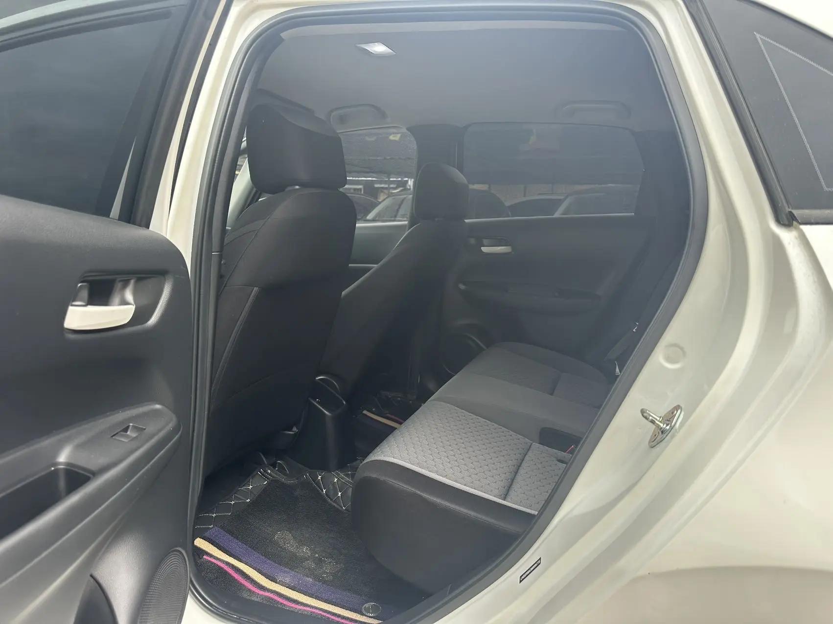 Fit 2021 1.5L CVT Tide Edition 4