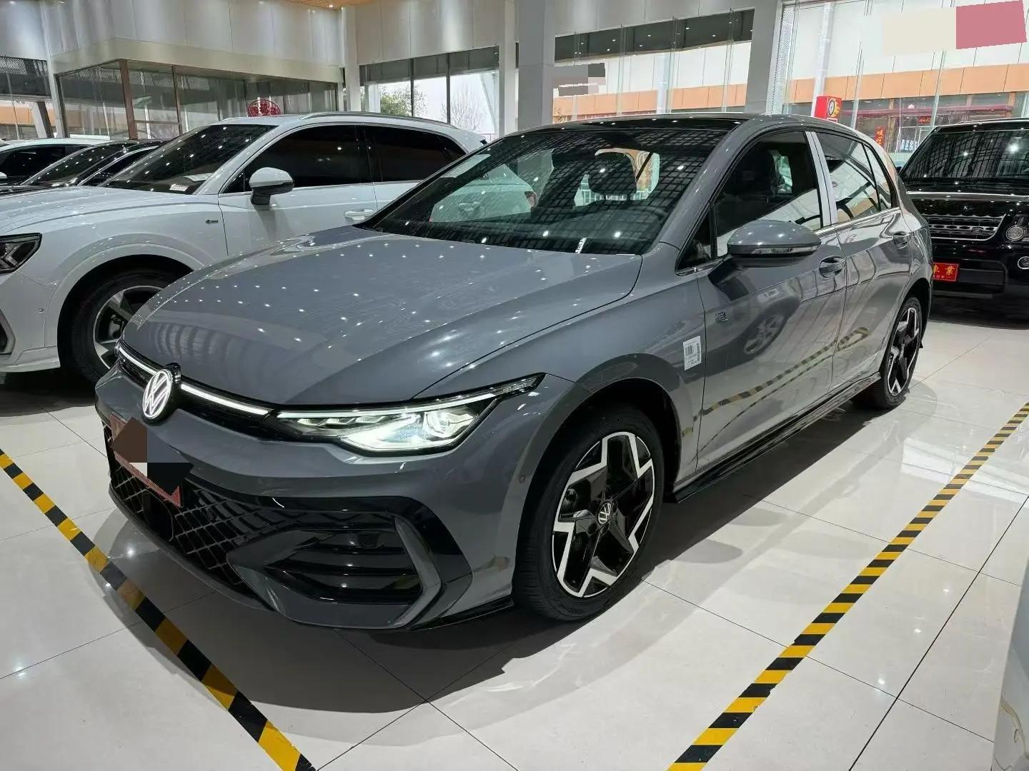 Volkswagen 2025 Golf 8 R-Line 1.5TSI 300TSI Automatic