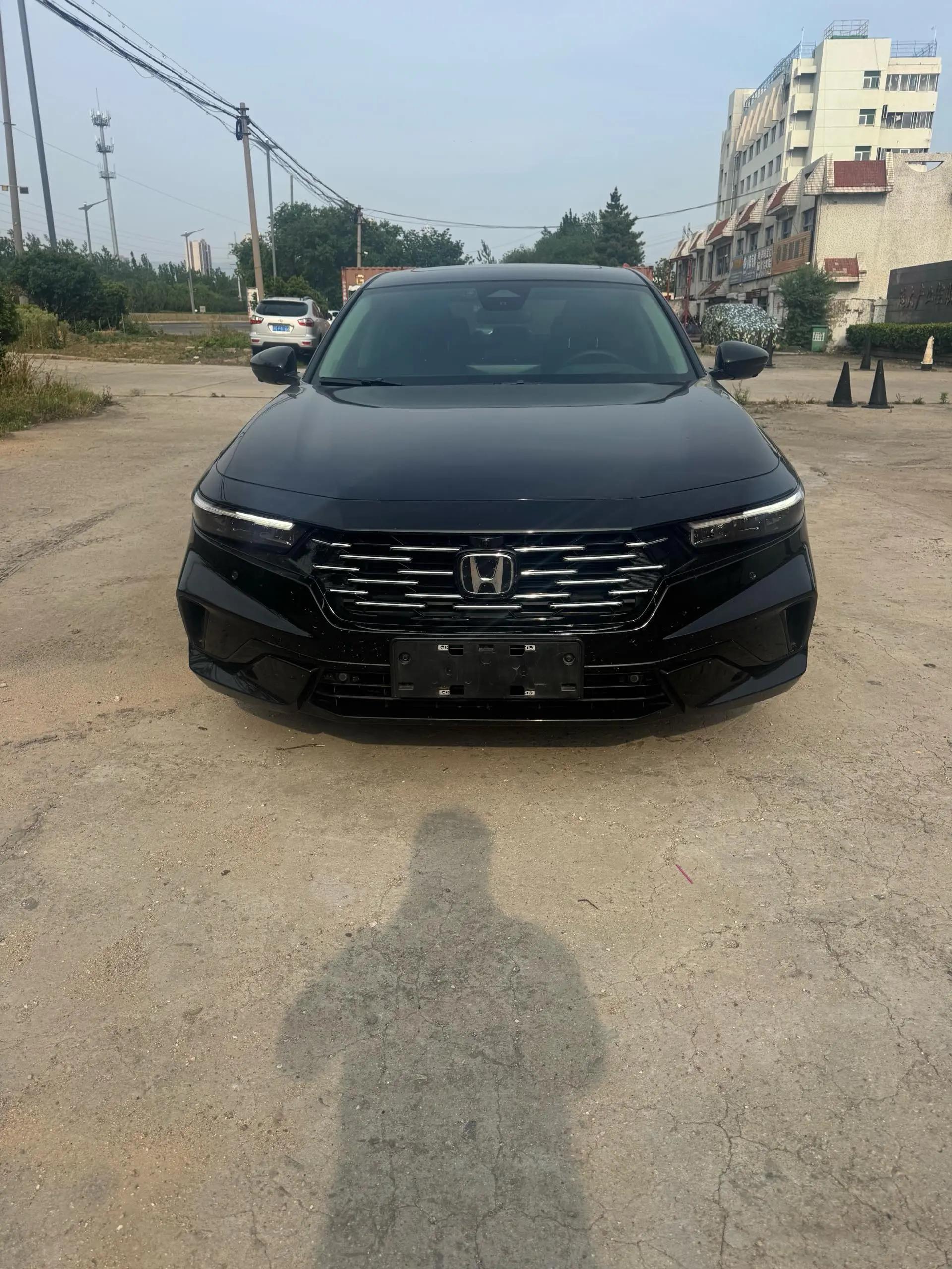Honda 2025 11th Generation Accord 1.5T Stepless 260TURBO Sports Series Deluxe Automatic Gear 2