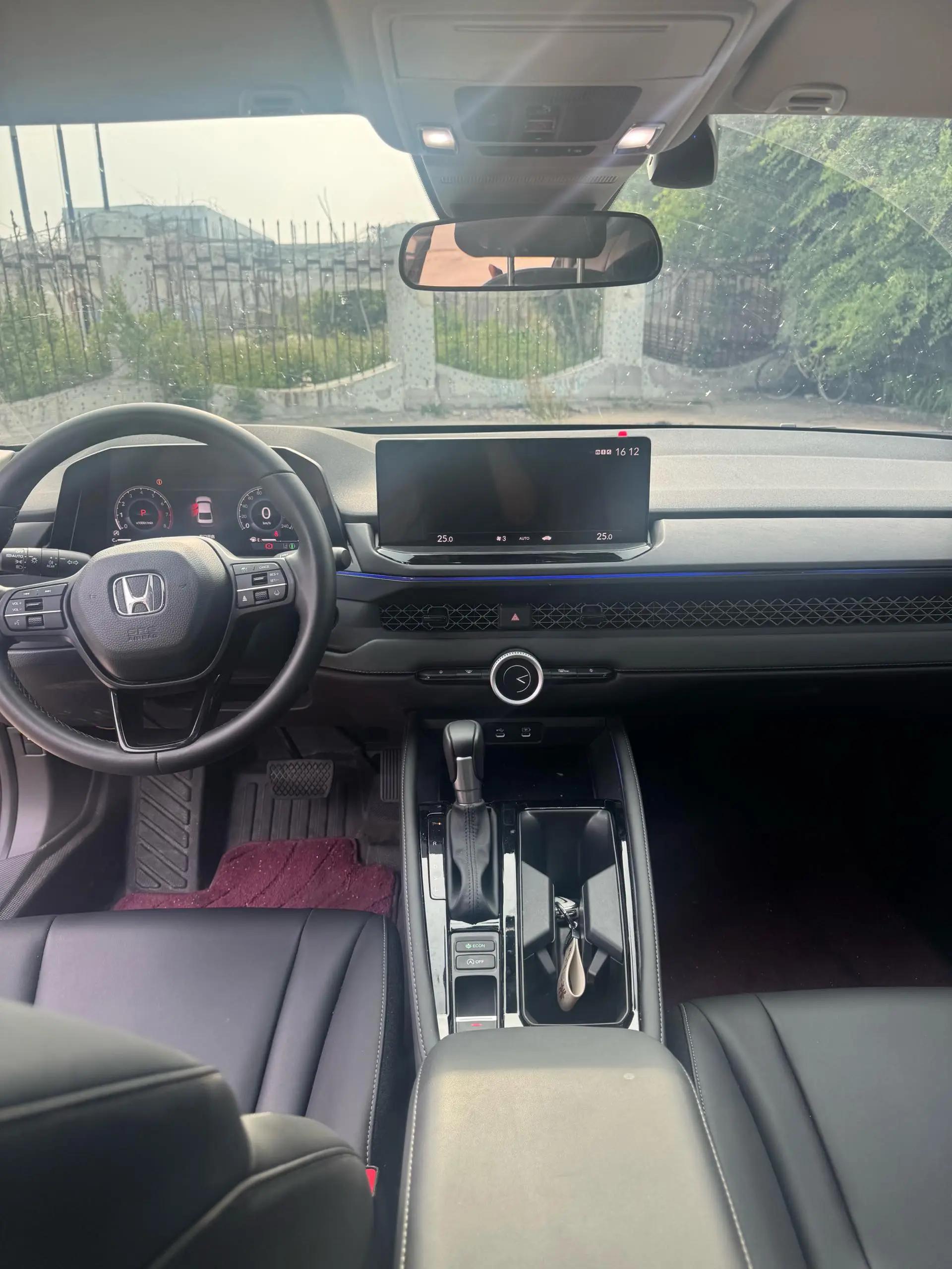 Honda 2025 11th Generation Accord 1.5T Stepless 260TURBO Sports Series Deluxe Automatic Gear 6