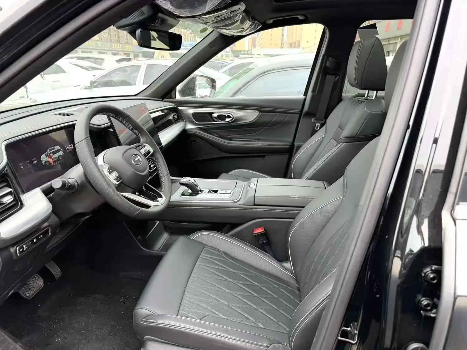 GAC Trumpchi 2025 GS8 2.0T GDI Flagship Series, Two-Wheel Drive Luxury 5-Seater, Automatic Transmission 2