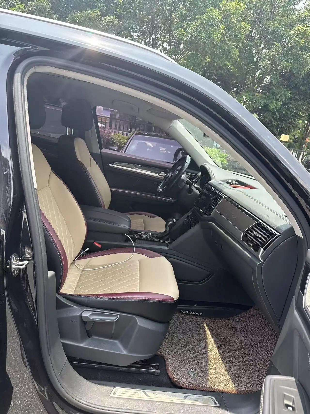 Touang X 2020 380TSI 4WD Deluxe Edition 5