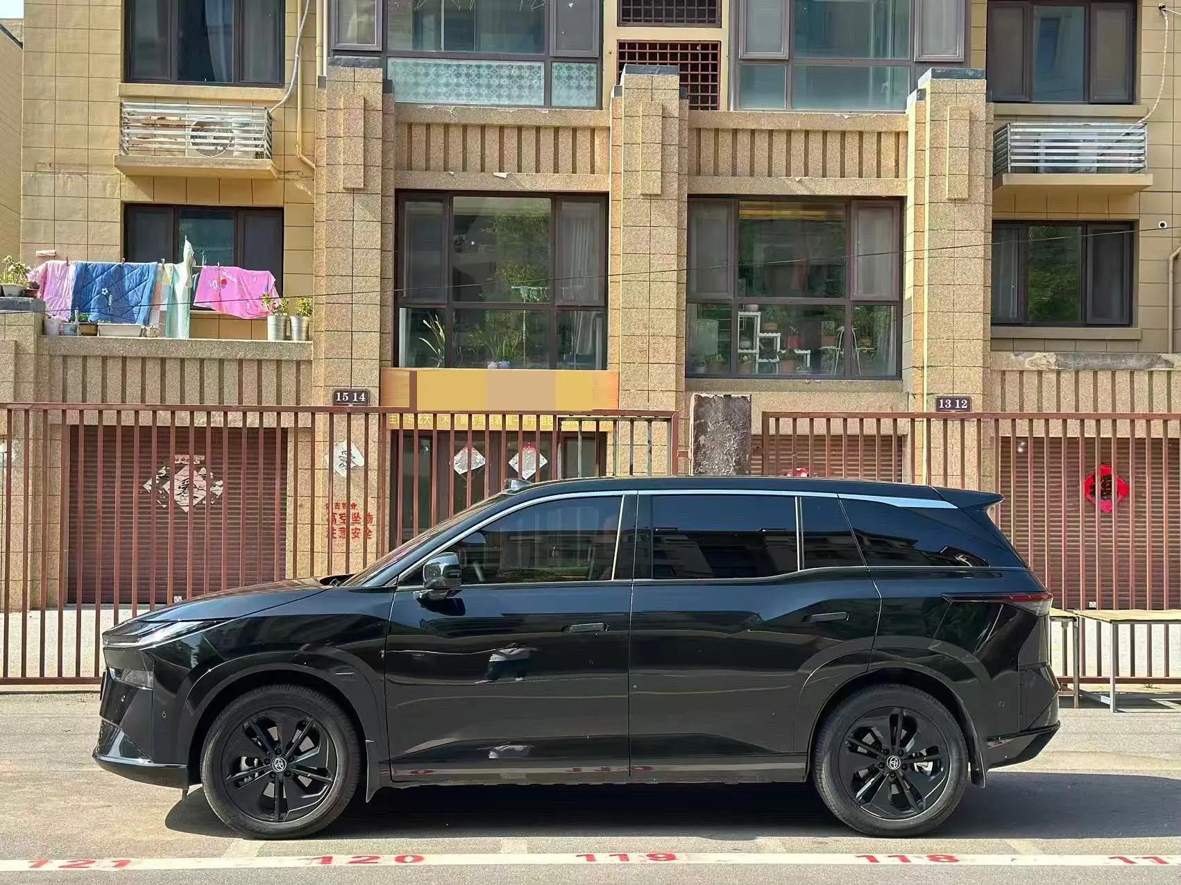 Toyota 2025 Platinum Intelligence 3X 520 Pro Advanced Intelligence Driving Edition Automatic Gear 3