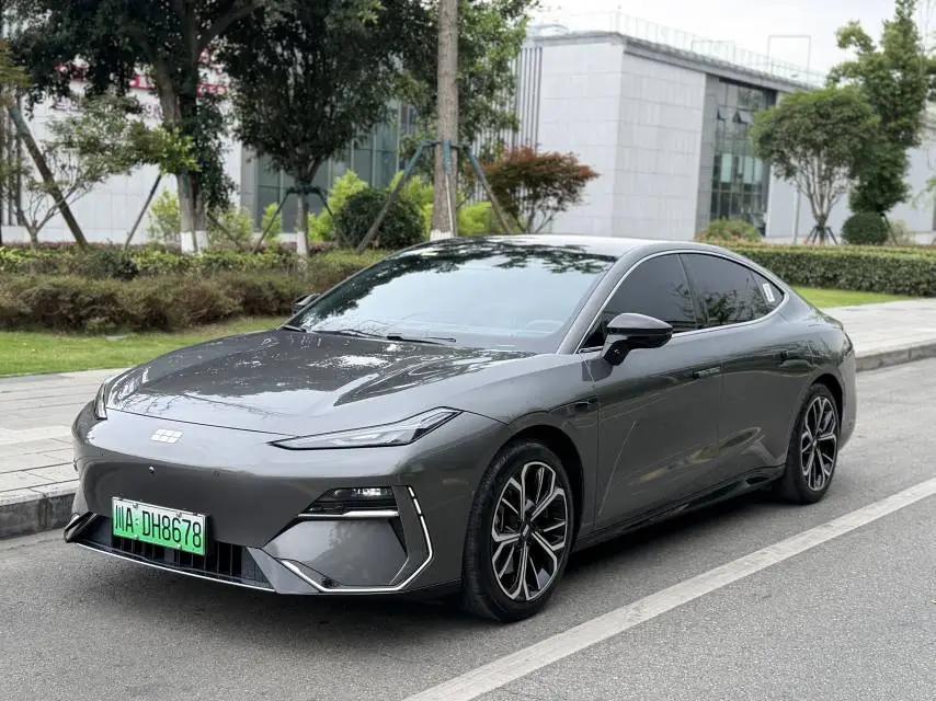 Open image lightbox: Geely Galaxy 2025 Model E8 700km Long-Range Intelligent Driving Version Automatic