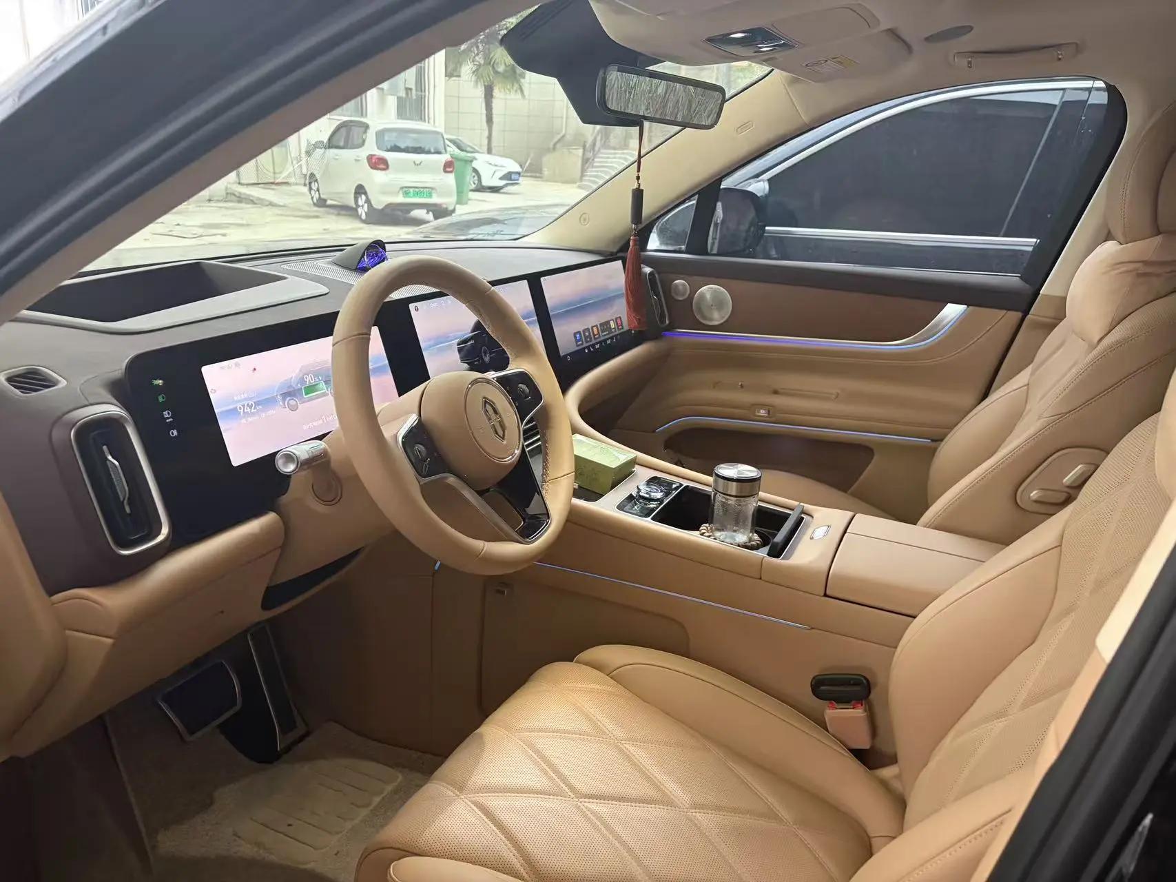 AITO 2025 Model AITO M9 Range-Extended Ultra Version 52kWh 6-Seater Automatic 3